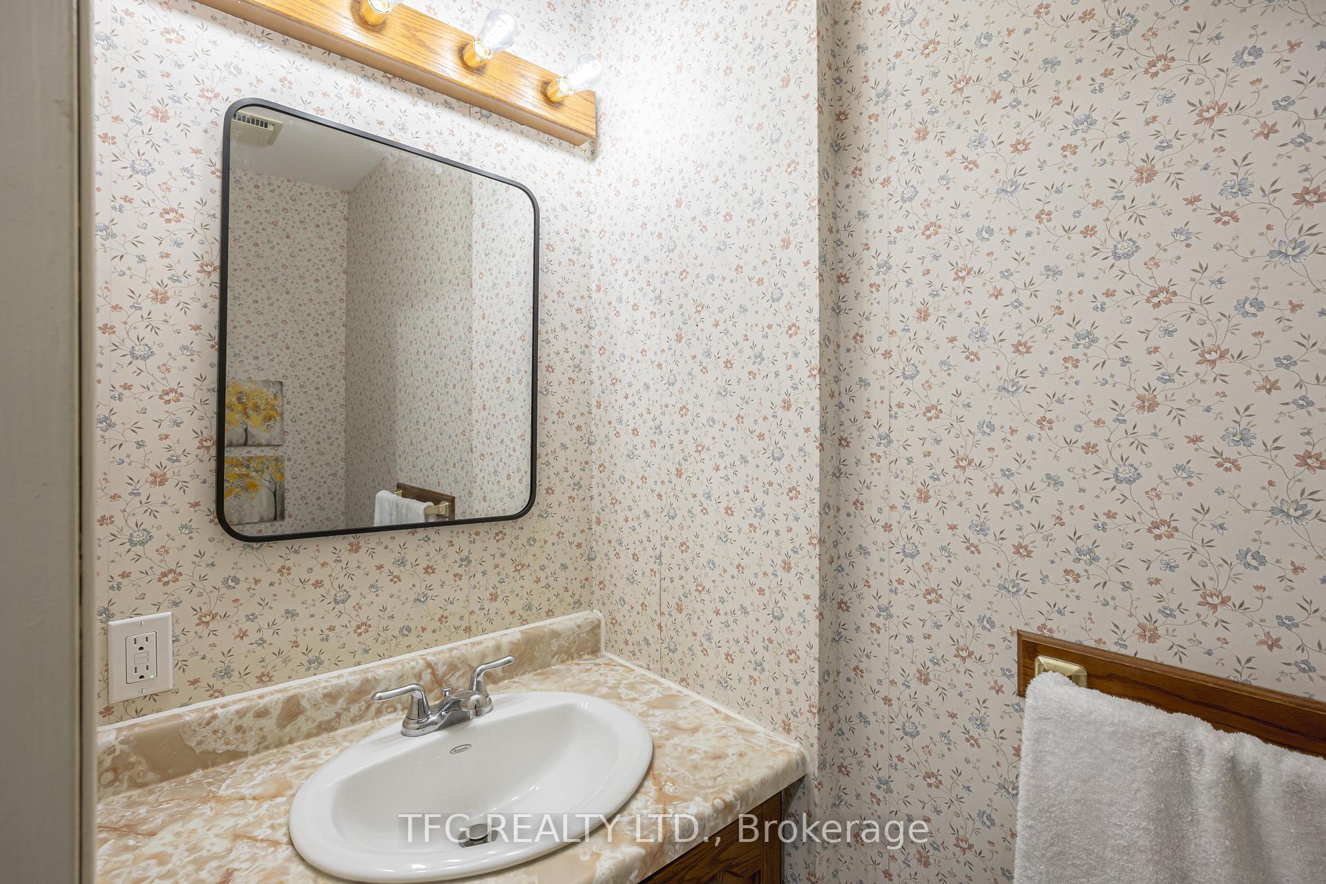 Photo 40 of 129 Bell Drive, Whitby, Lynde Creek — HOMEH