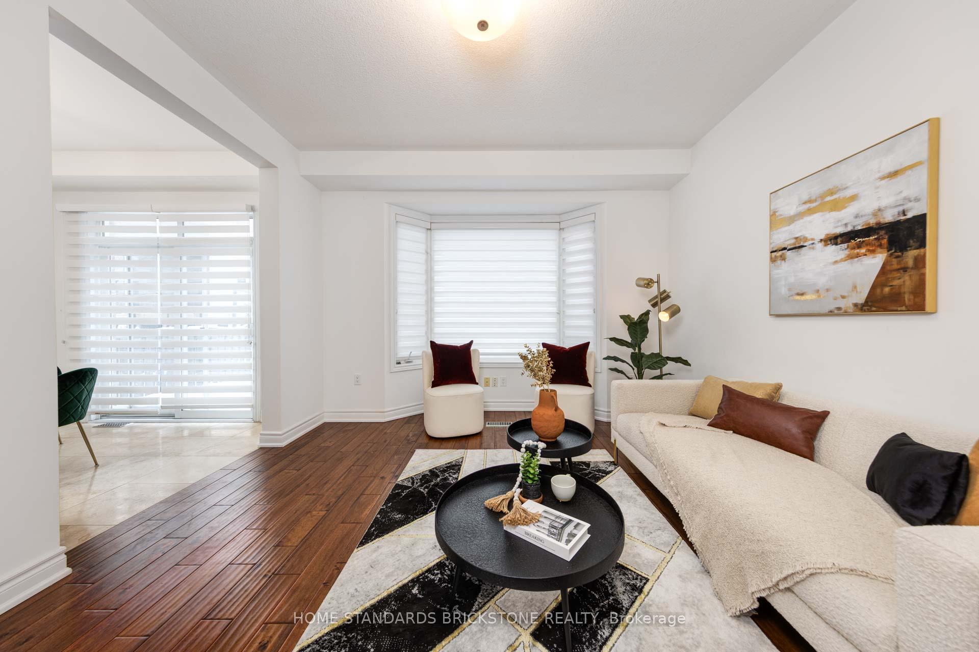 Photo 13 of 105 Mintwood Road, Vaughan, Patterson — HOMEH