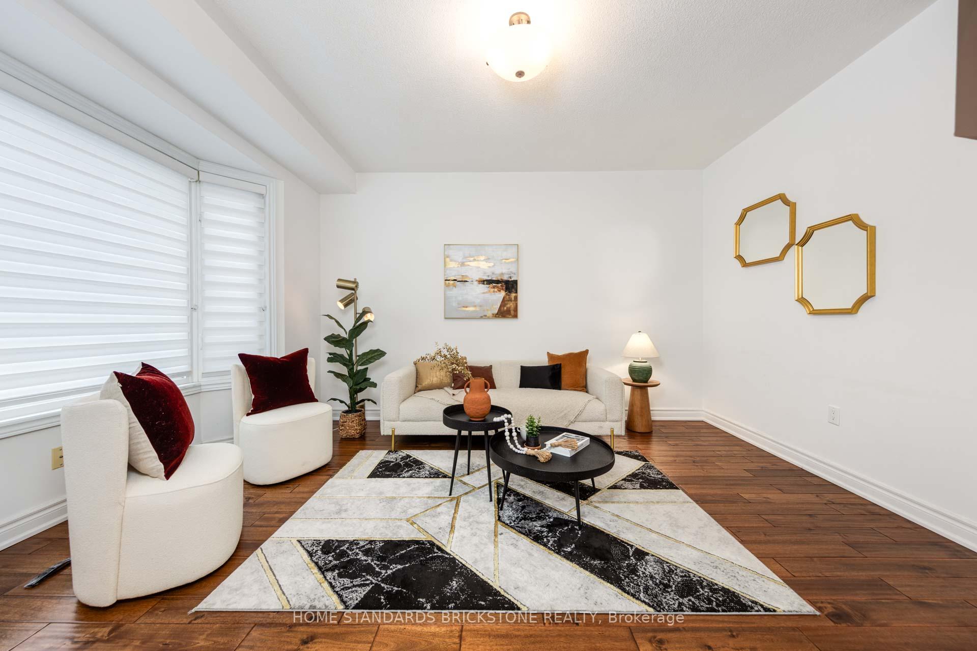 Photo 15 of 105 Mintwood Road, Vaughan, Patterson — HOMEH