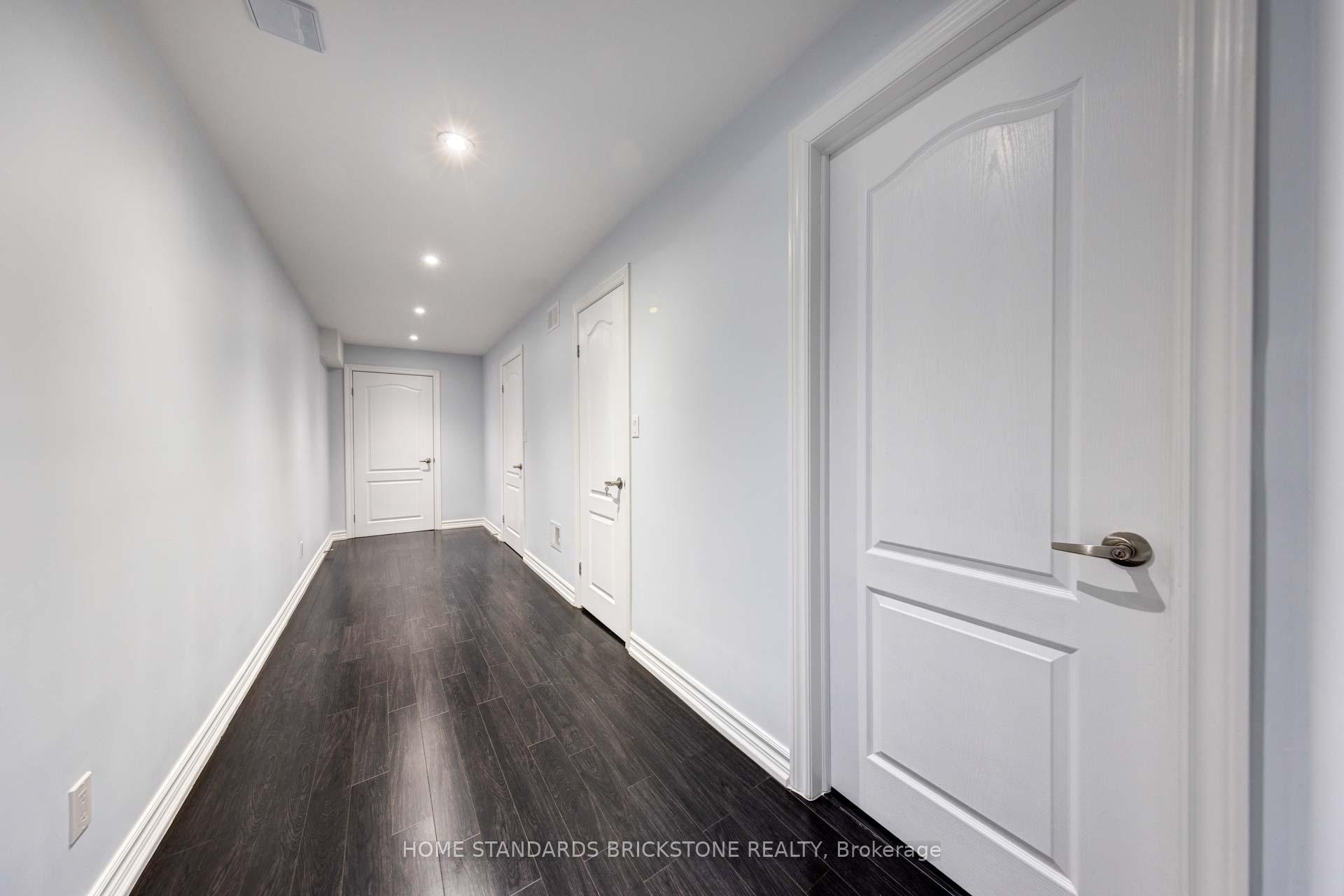 Photo 38 of 105 Mintwood Road, Vaughan, Patterson — HOMEH