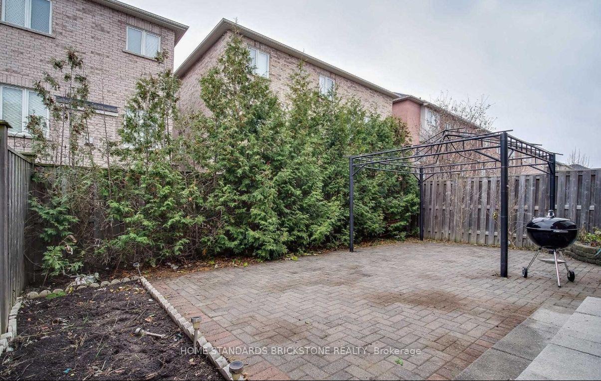 Photo 41 of 105 Mintwood Road, Vaughan, Patterson — HOMEH