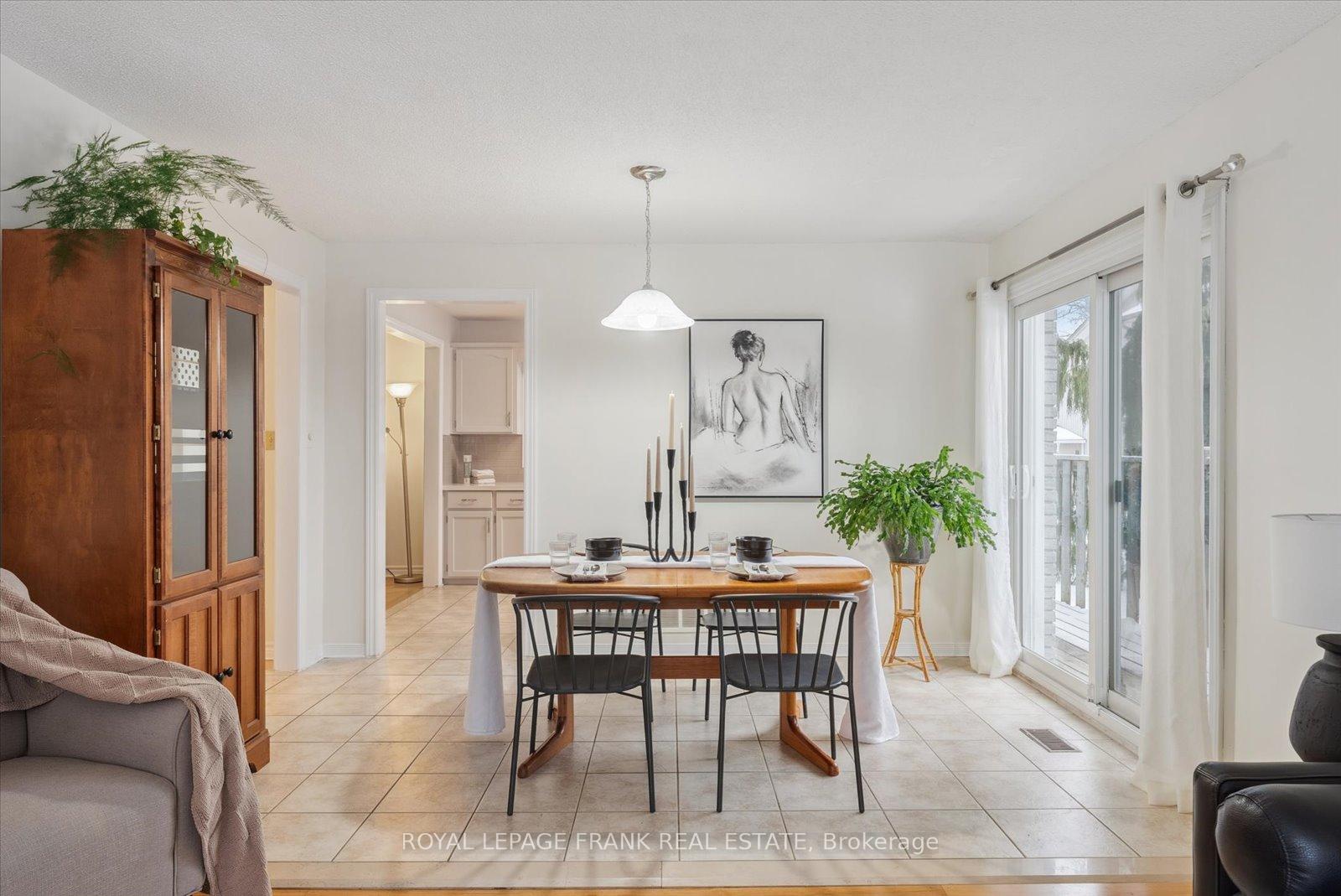 Photo 8 of 285 Cedar Valley Boulevard, Oshawa, Samac — HOMEH