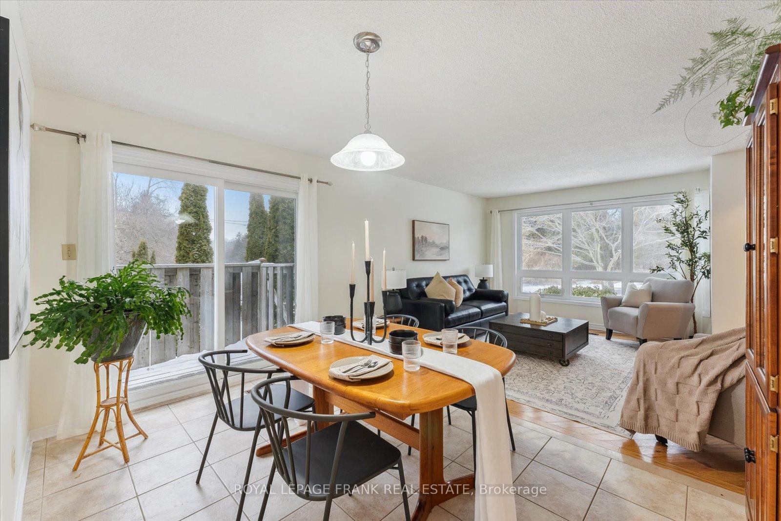 Photo 10 of 285 Cedar Valley Boulevard, Oshawa, Samac — HOMEH