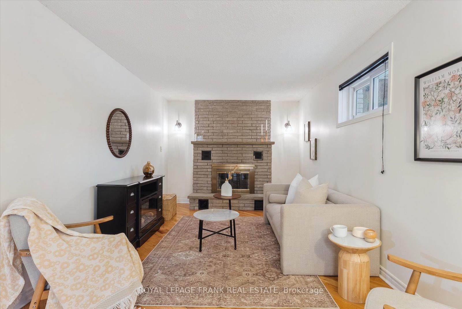 Photo 14 of 285 Cedar Valley Boulevard, Oshawa, Samac — HOMEH