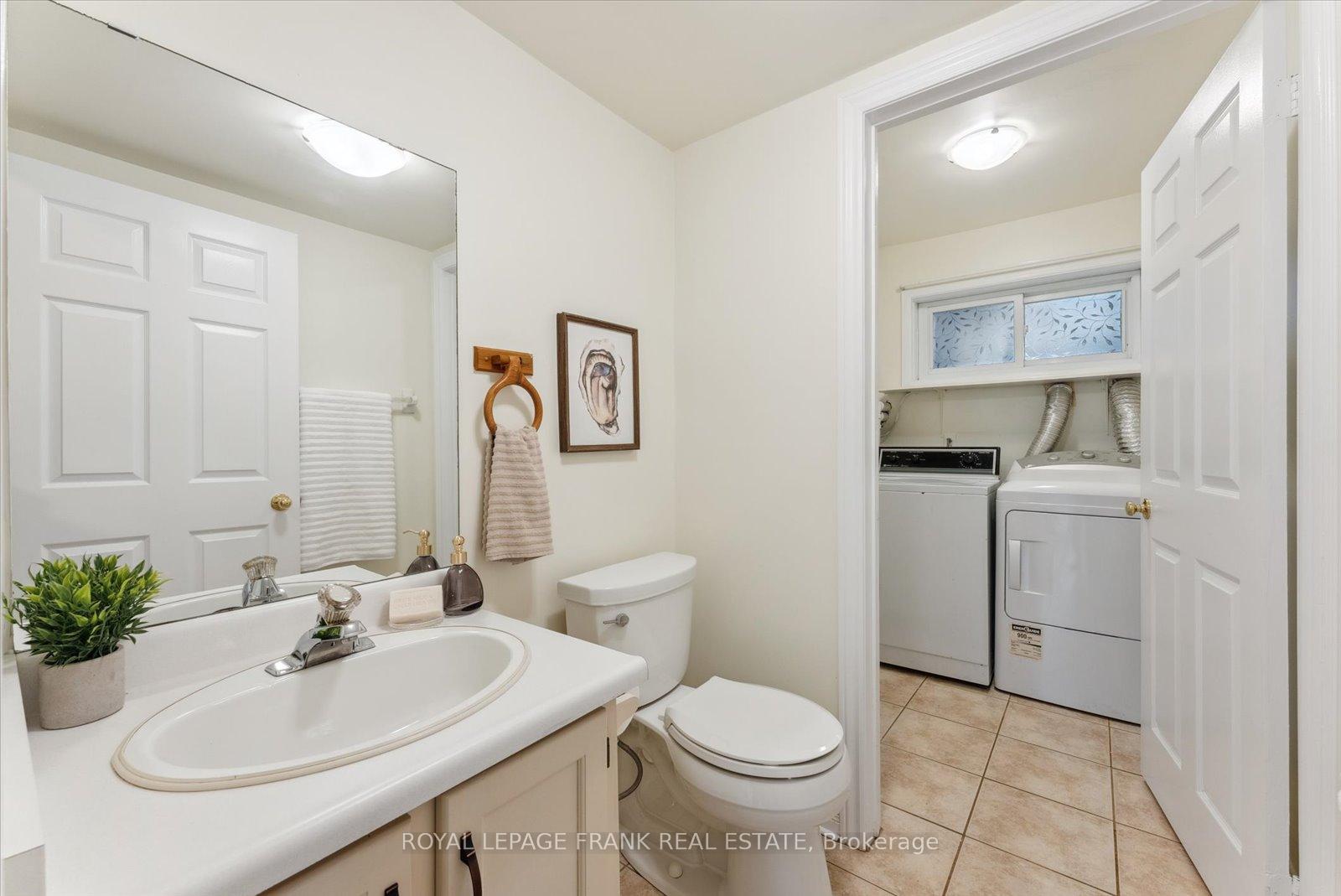 Photo 16 of 285 Cedar Valley Boulevard, Oshawa, Samac — HOMEH