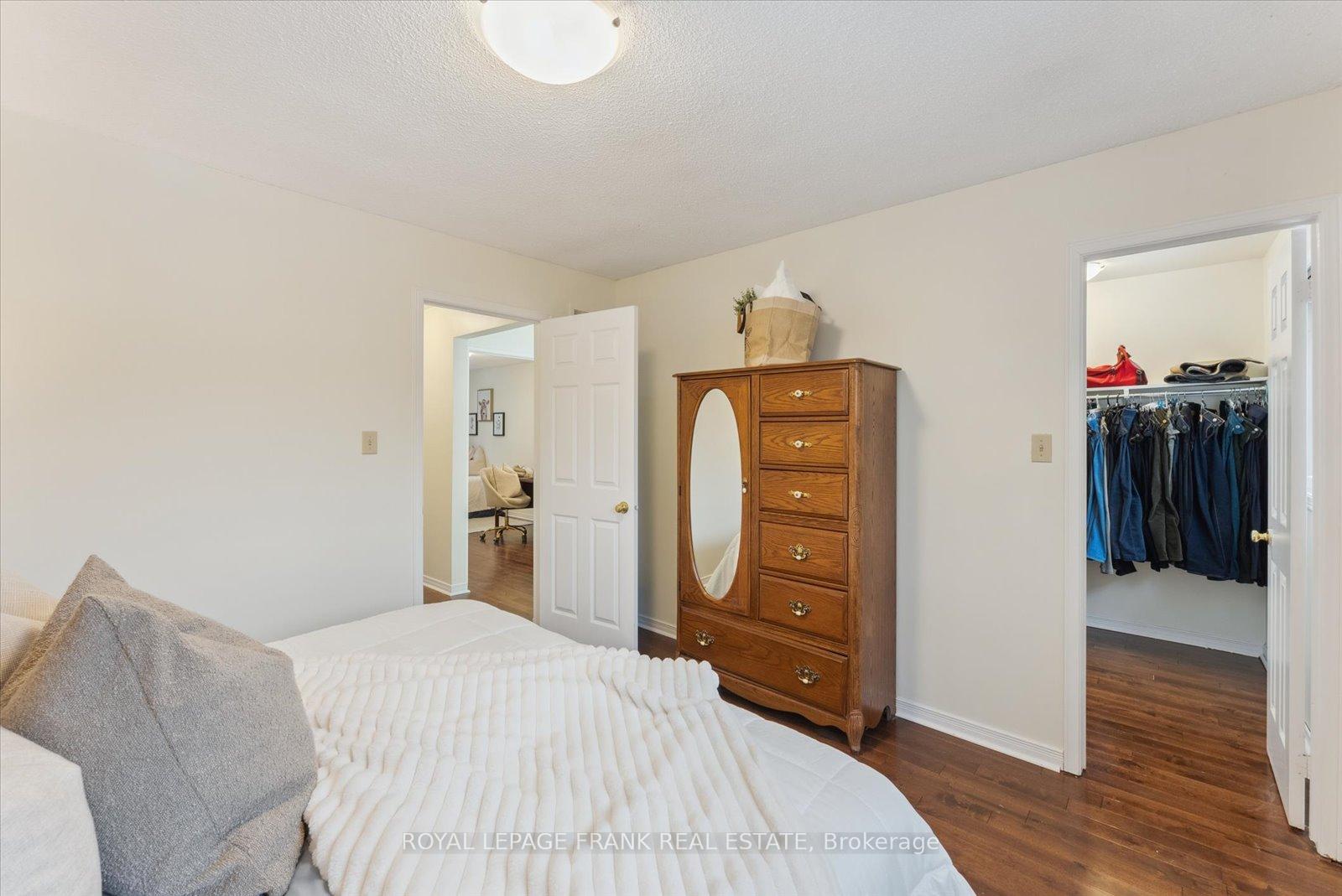 Photo 22 of 285 Cedar Valley Boulevard, Oshawa, Samac — HOMEH