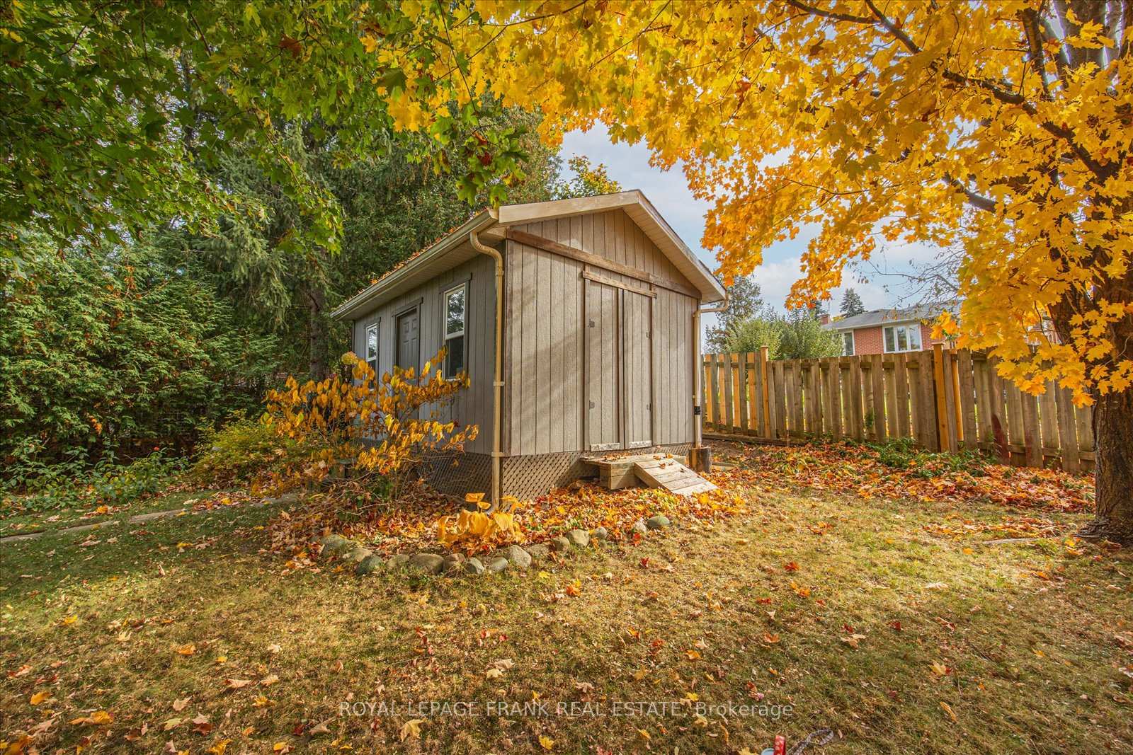 Photo 37 of 285 Cedar Valley Boulevard, Oshawa, Samac — HOMEH