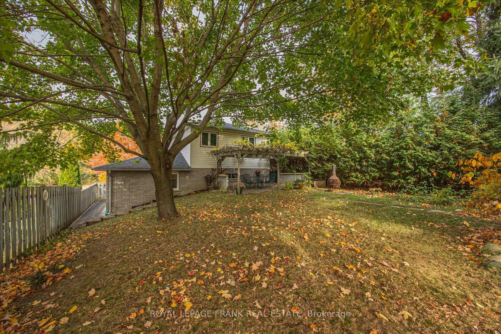 Photo 39 of 285 Cedar Valley Boulevard, Oshawa, Samac — HOMEH