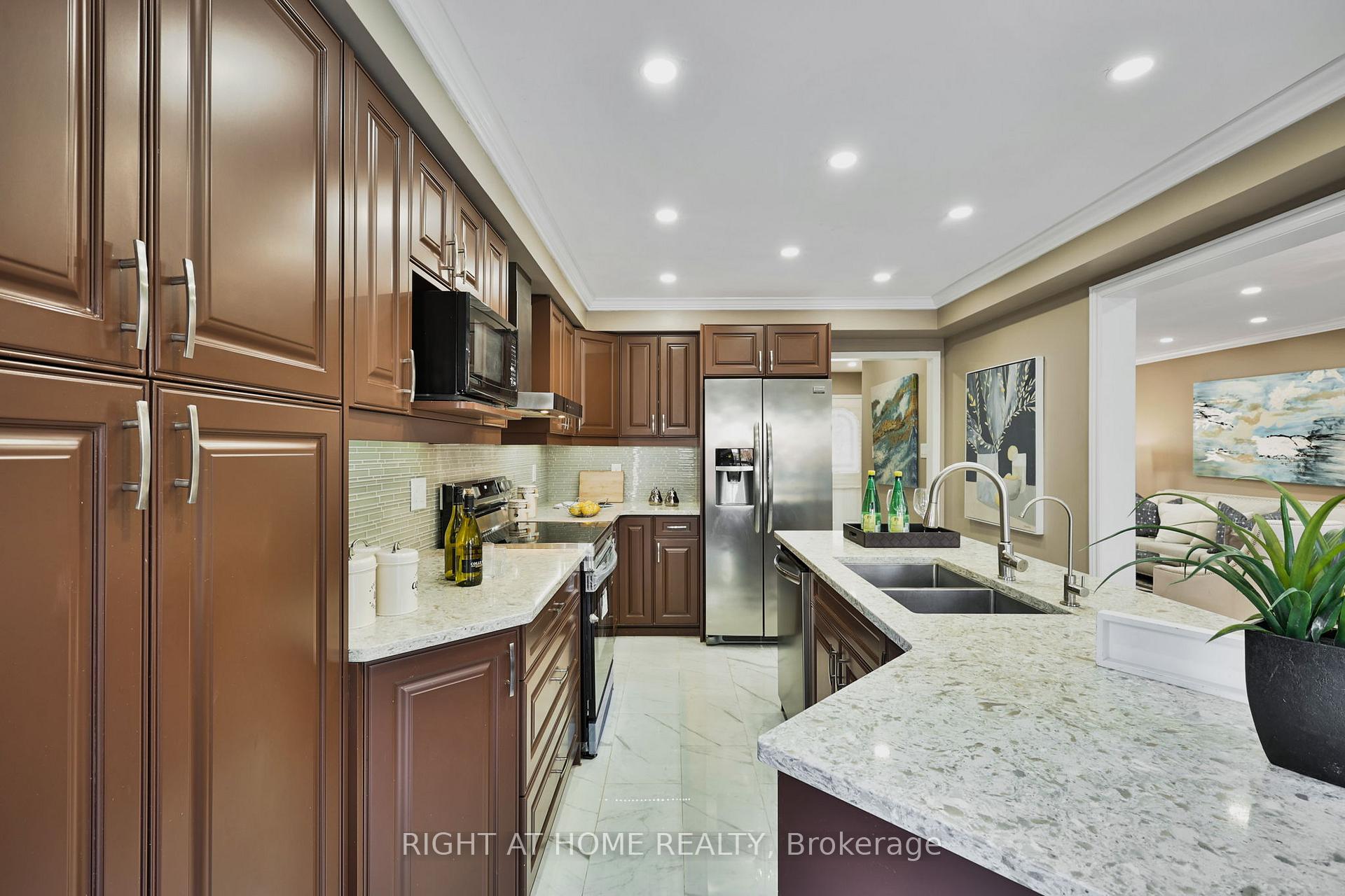 Photo 18 of 1144 Ridgemount Boulevard, Oshawa, Pinecrest — HOMEH