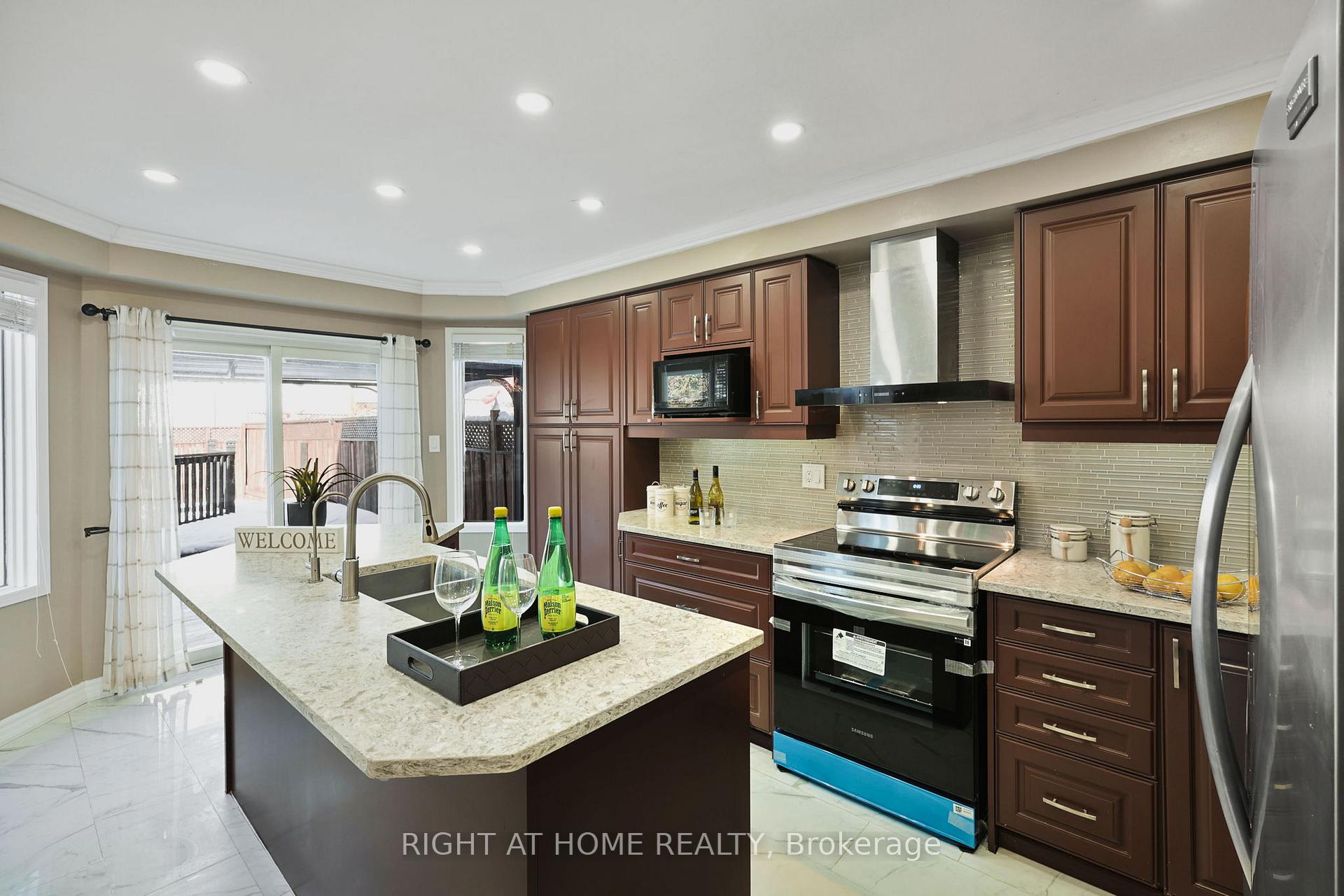 Photo 20 of 1144 Ridgemount Boulevard, Oshawa, Pinecrest — HOMEH