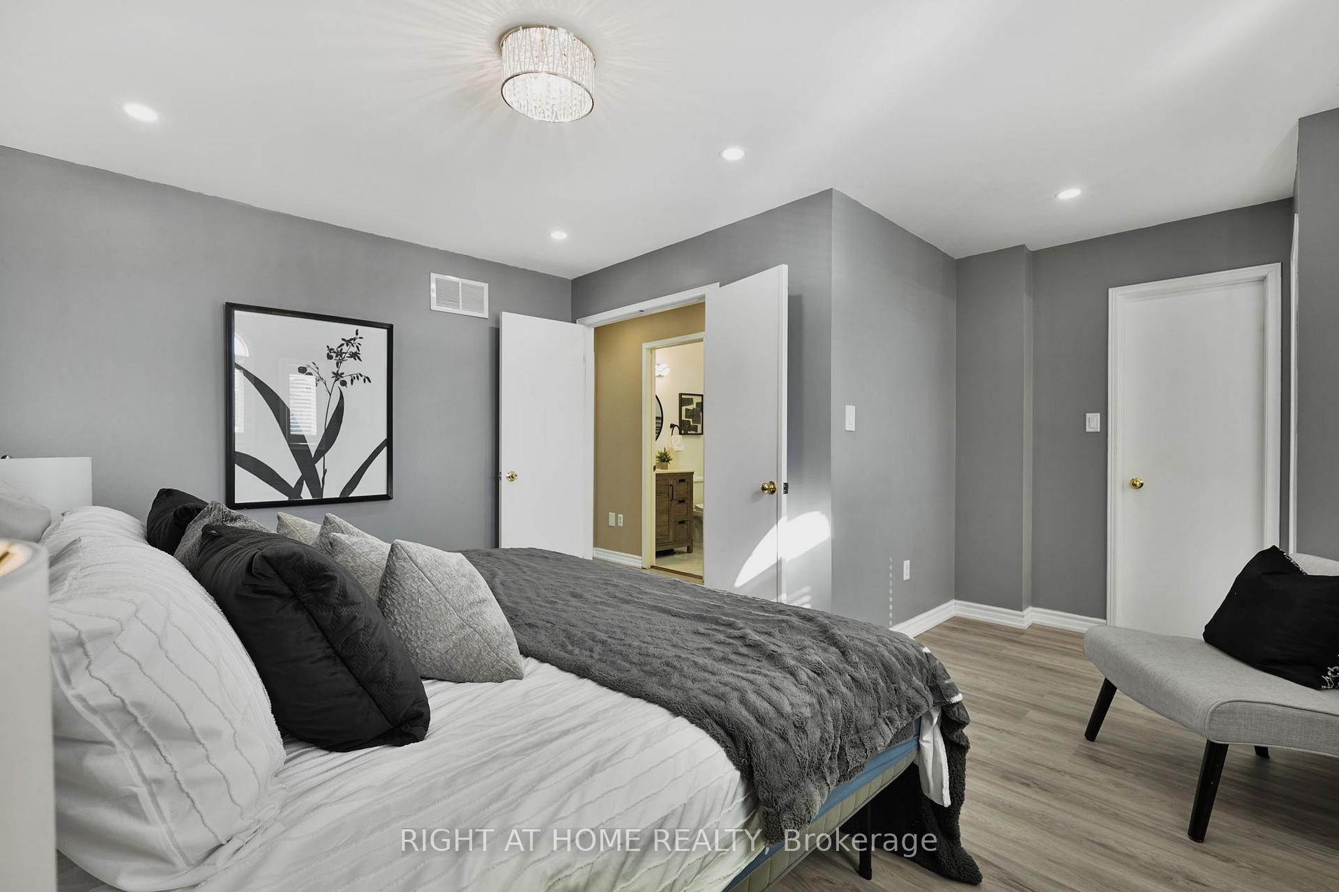 Photo 25 of 1144 Ridgemount Boulevard, Oshawa, Pinecrest — HOMEH