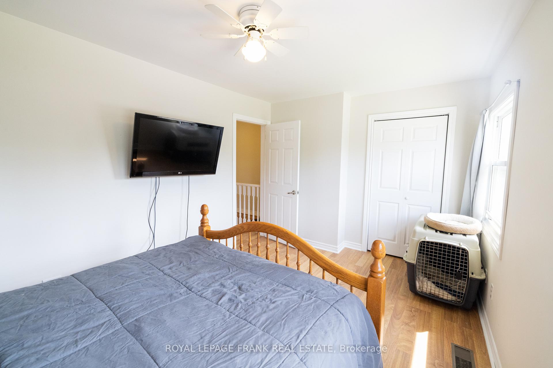 Photo 14 of 872 Chamberlain Street, Peterborough, Otonabee Ward 1 — HOMEH