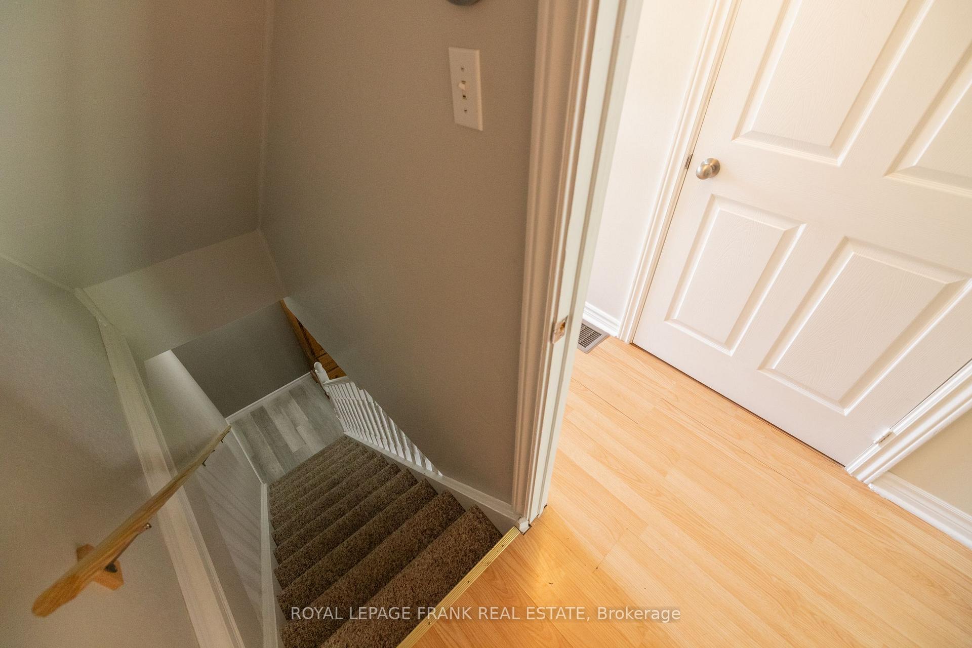 Photo 18 of 872 Chamberlain Street, Peterborough, Otonabee Ward 1 — HOMEH