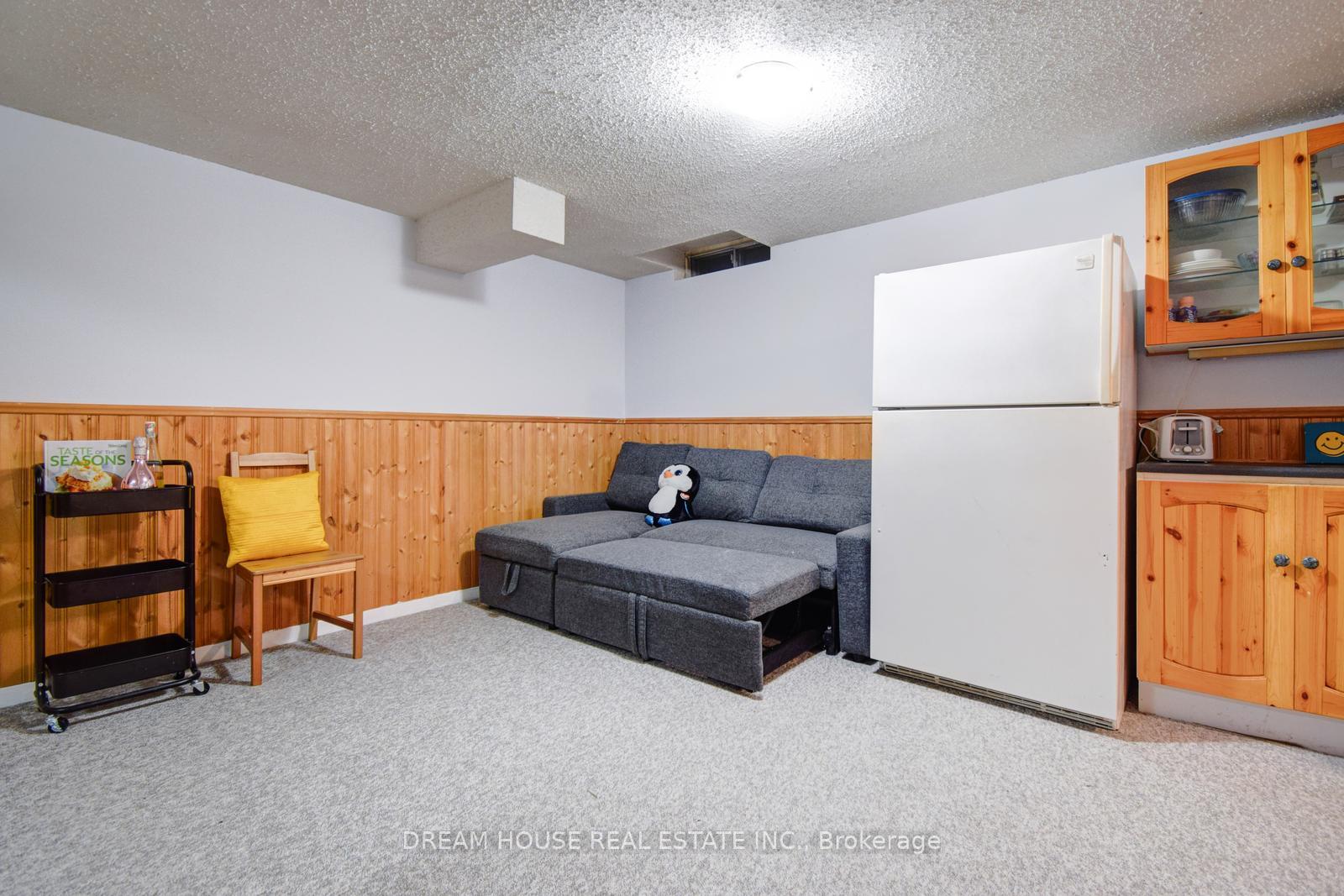 Photo 23 of 399 Dickens Drive, Oshawa, Eastdale — HOMEH