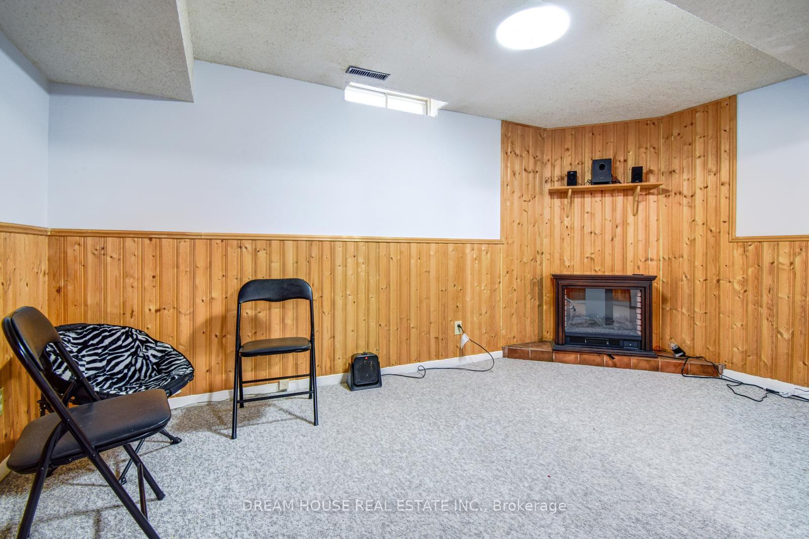 Photo 24 of 399 Dickens Drive, Oshawa, Eastdale — HOMEH