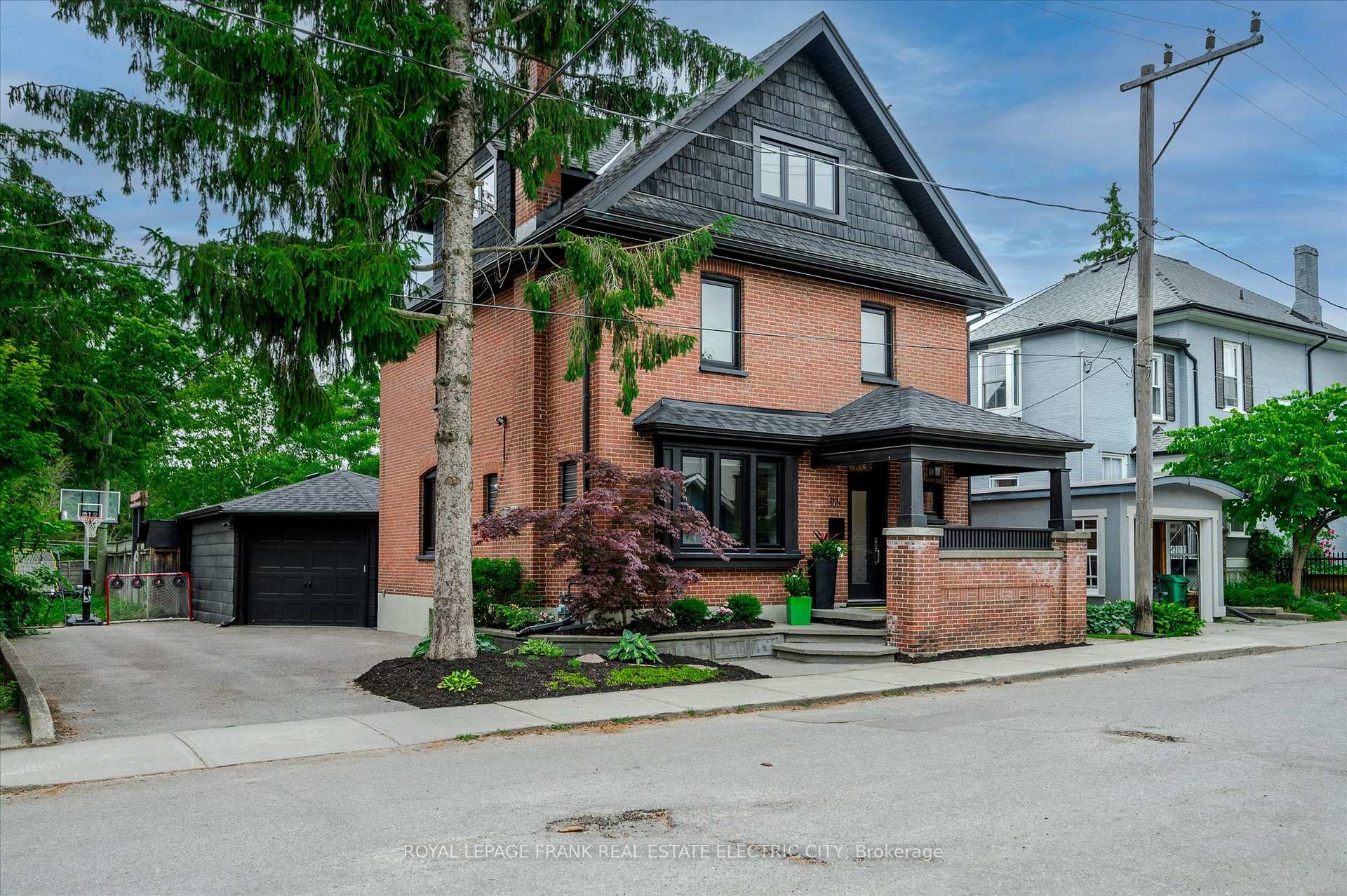 Photo 2 of 365 Leslie Avenue, Peterborough, Town Ward 3 — HOMEH