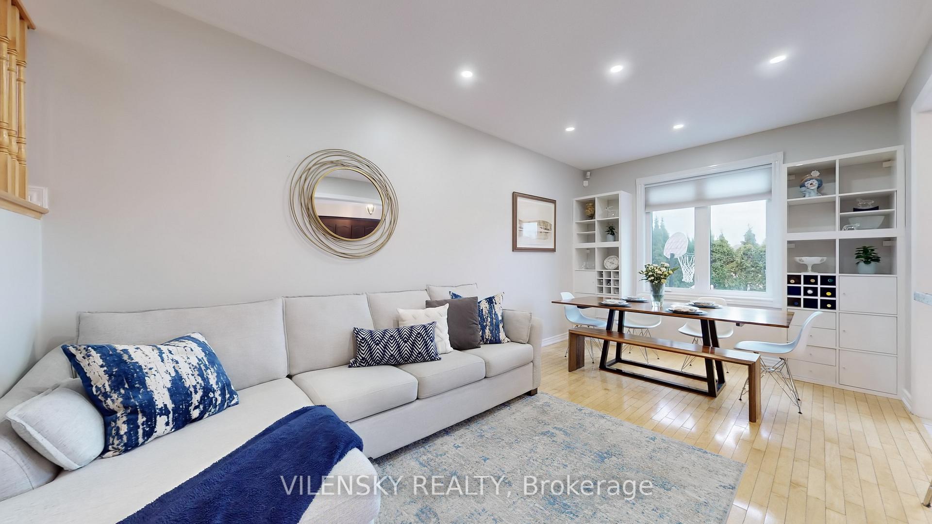 Photo 2 of 65 Bentwood Crescent, Vaughan, Patterson — HOMEH