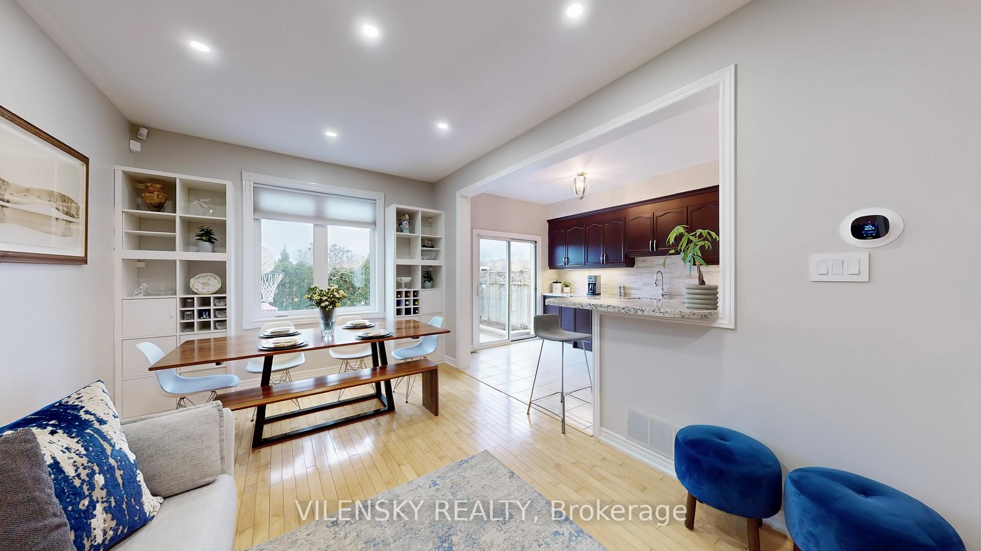Photo 6 of 65 Bentwood Crescent, Vaughan, Patterson — HOMEH