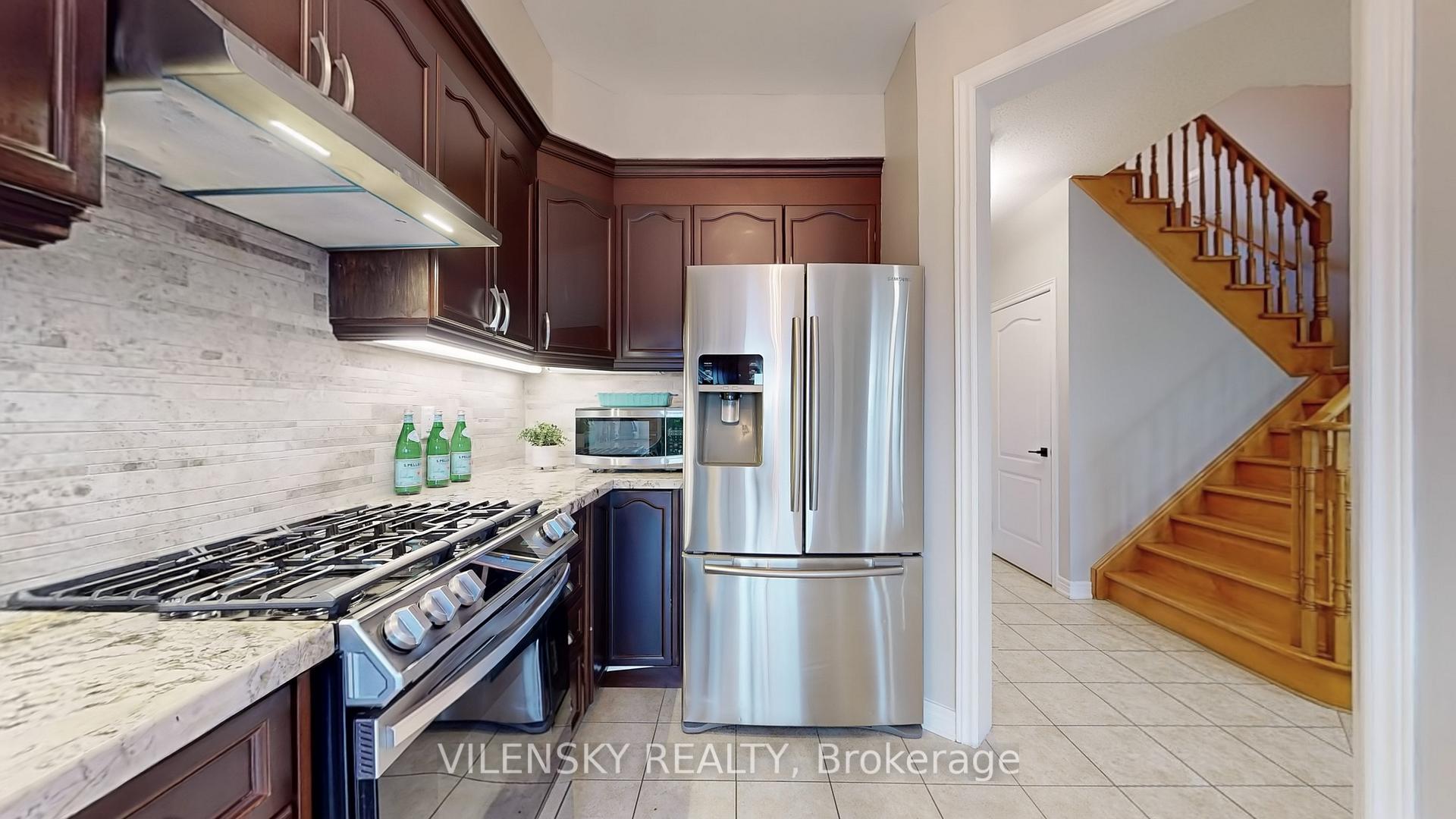 Photo 12 of 65 Bentwood Crescent, Vaughan, Patterson — HOMEH