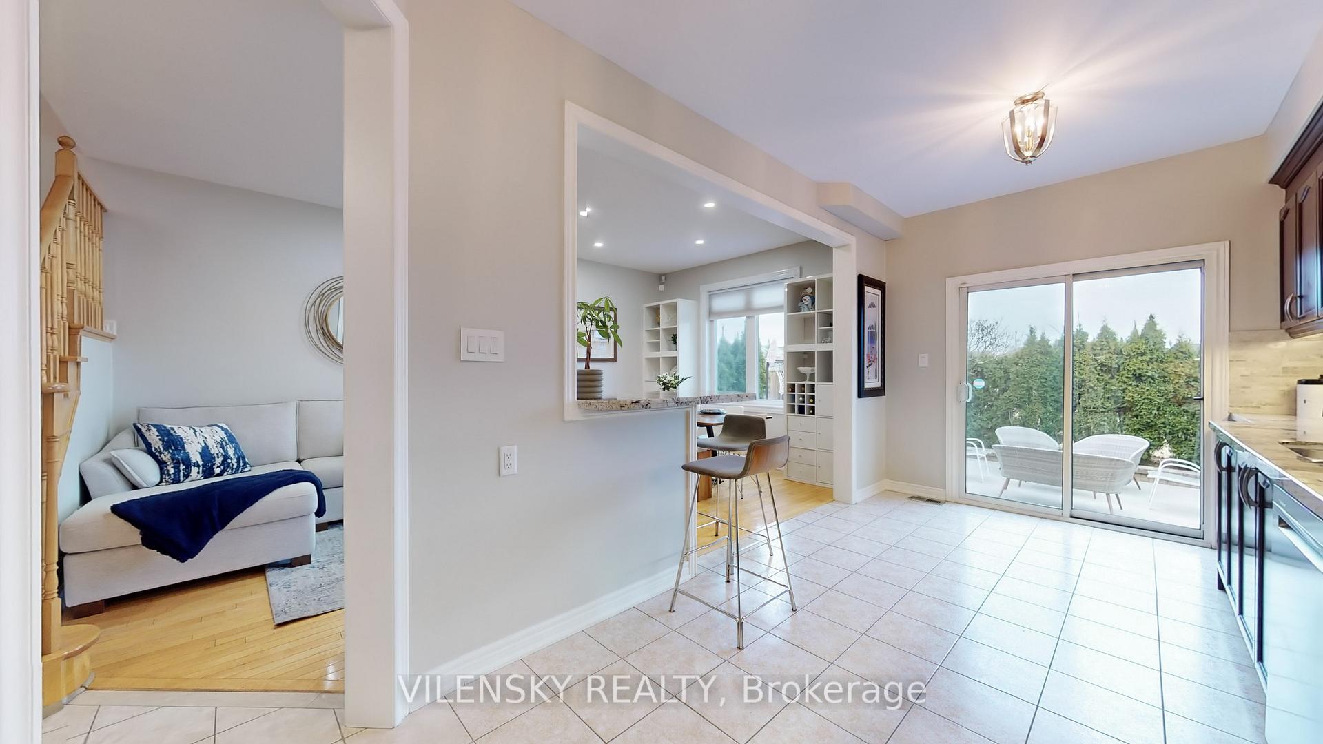 Photo 13 of 65 Bentwood Crescent, Vaughan, Patterson — HOMEH