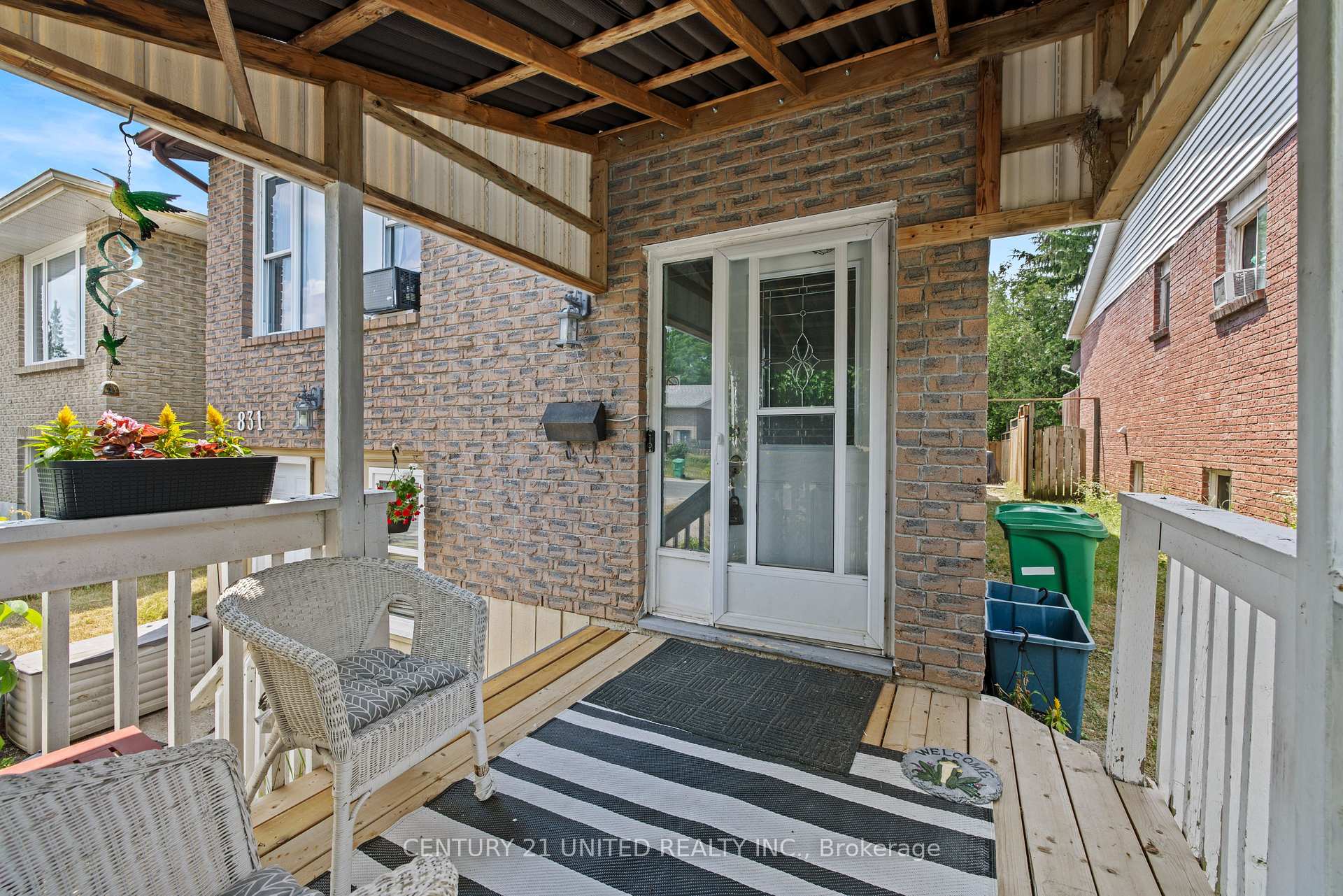 Photo 3 of 831 Mountain Ash Road, Peterborough, Otonabee Ward 1 — HOMEH