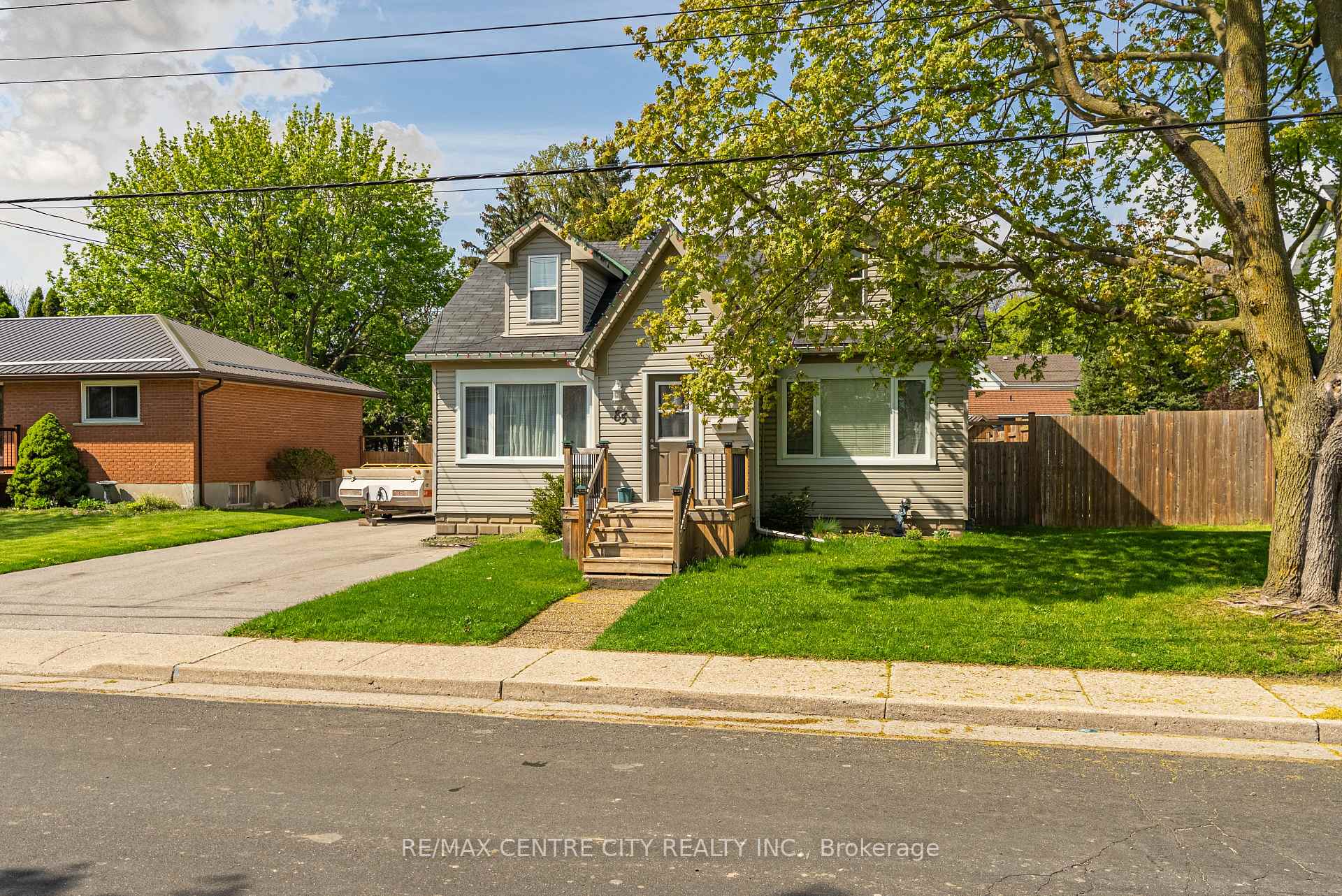 Photo 6 of 85 Pine Street E, Aylmer — HOMEH