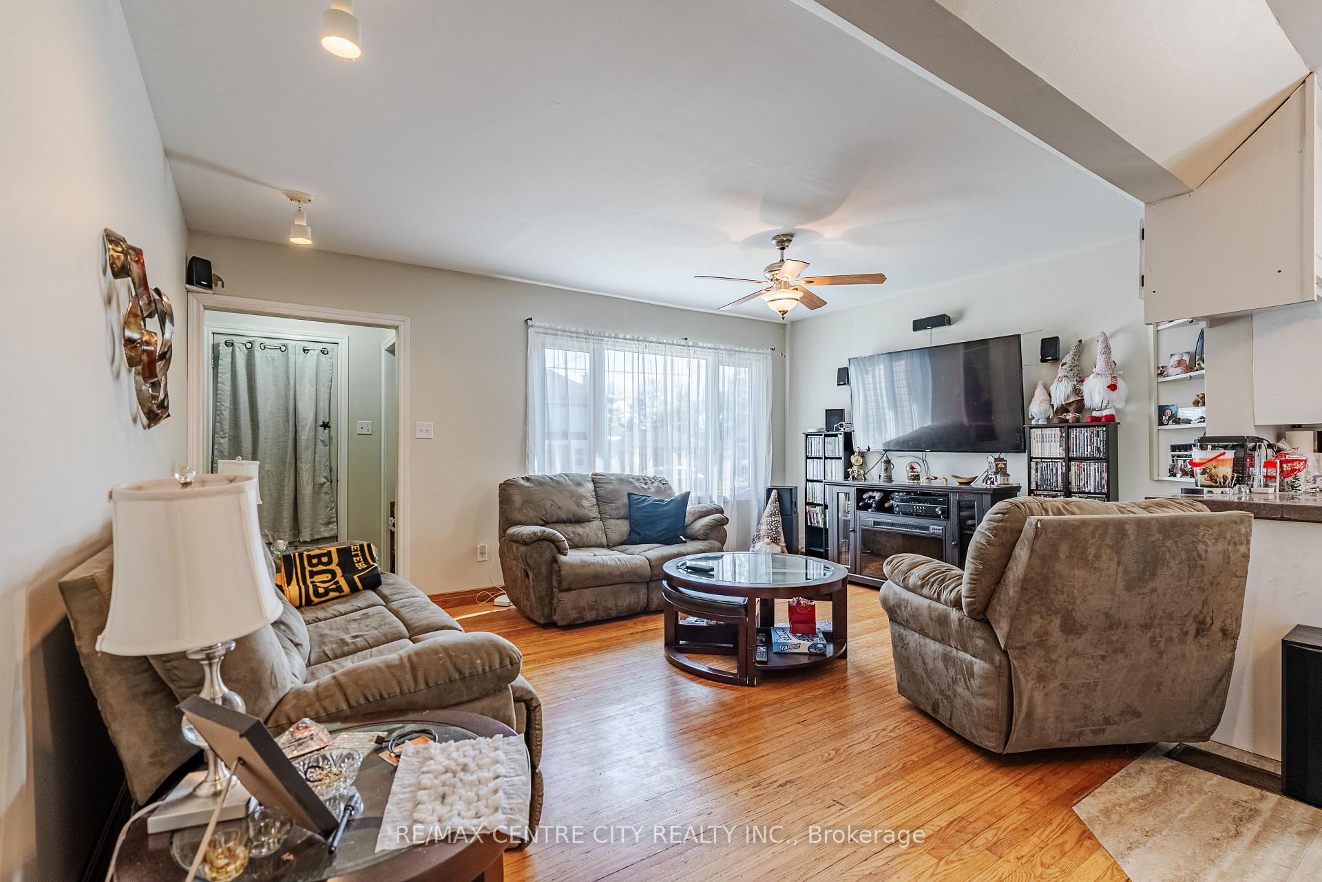 Photo 12 of 85 Pine Street E, Aylmer — HOMEH