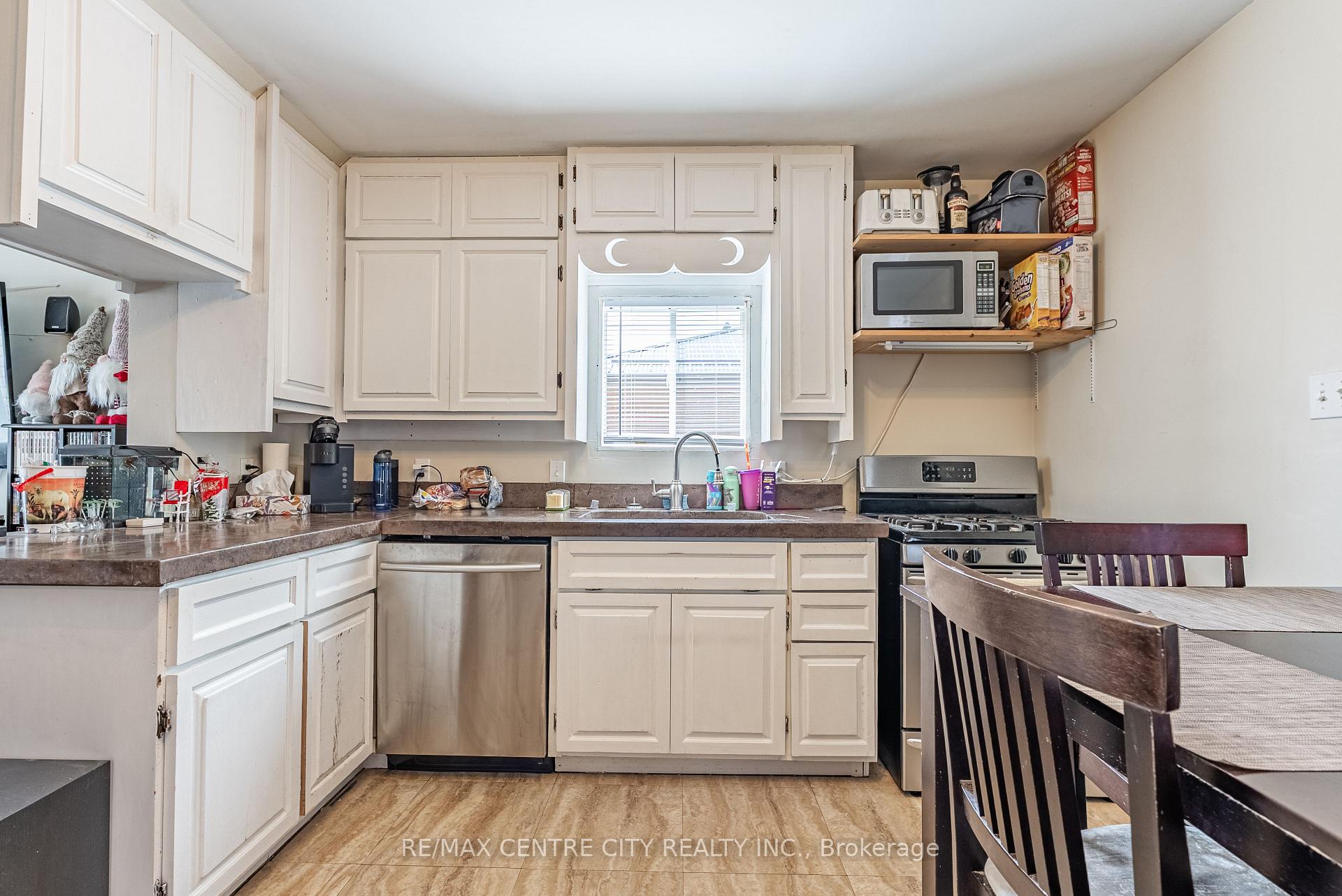 Photo 20 of 85 Pine Street E, Aylmer — HOMEH