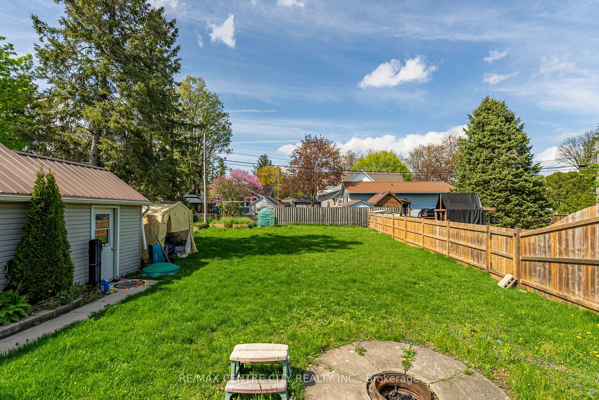 Photo 41 of 85 Pine Street E, Aylmer — HOMEH