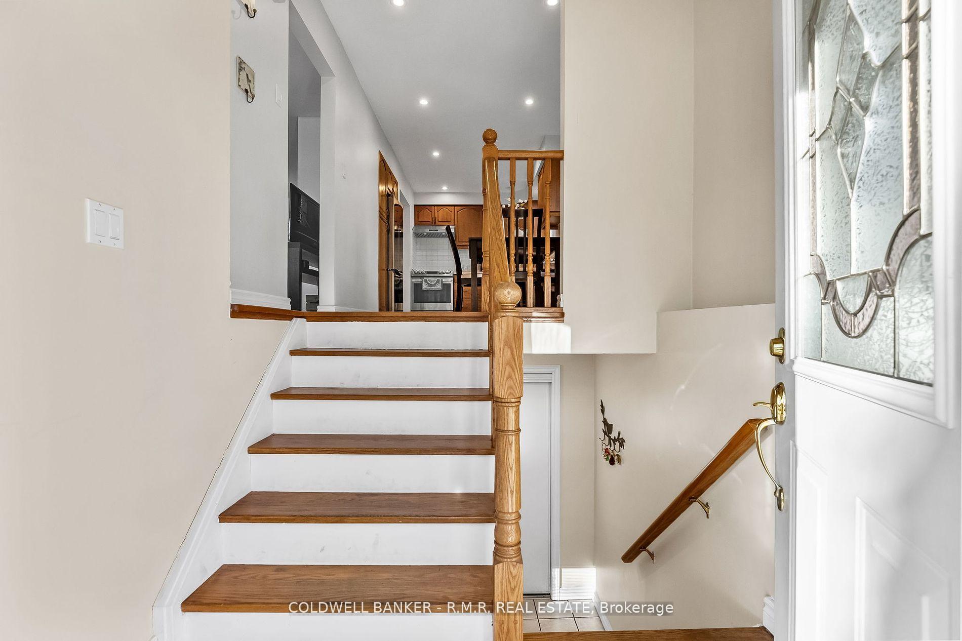 Photo 6 of 53 Guthrie Crescent, Whitby, Lynde Creek — HOMEH