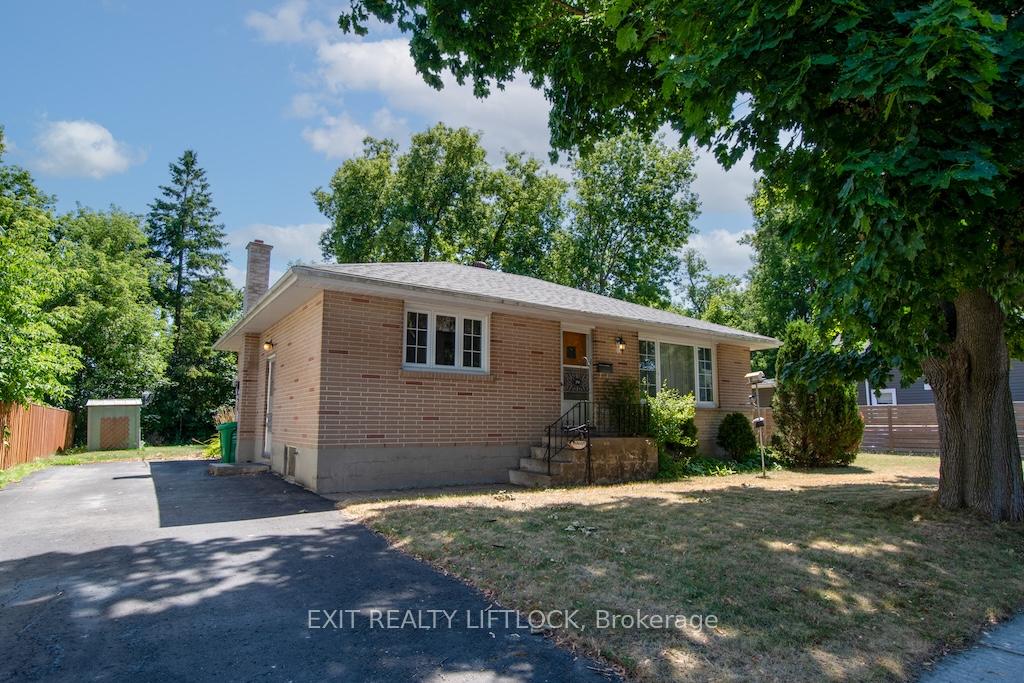Photo 1 of 751 Chamberlain Street, Peterborough, Otonabee Ward 1 — HOMEH