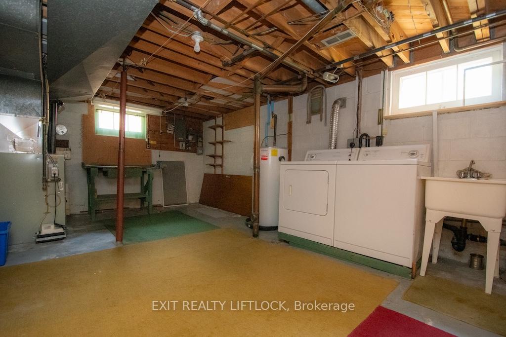 Photo 23 of 751 Chamberlain Street, Peterborough, Otonabee Ward 1 — HOMEH