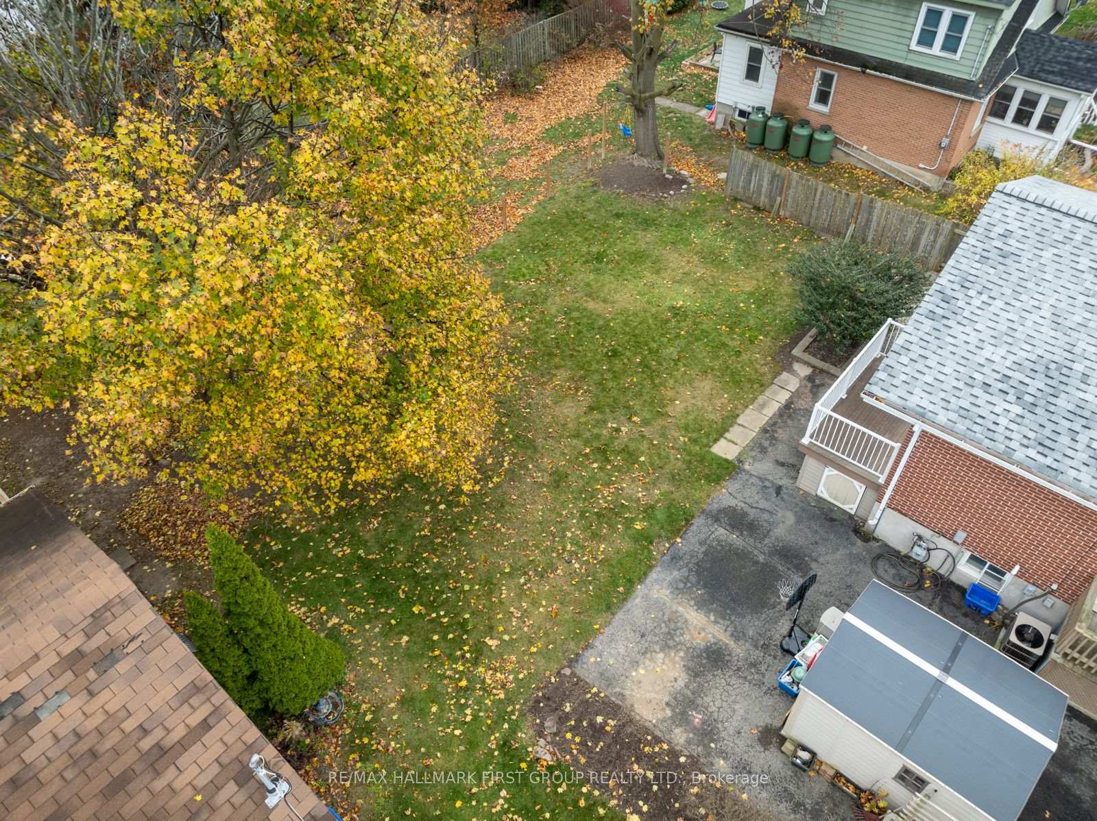 Photo 35 of 247 Gibbons Street, Oshawa, McLaughlin — HOMEH