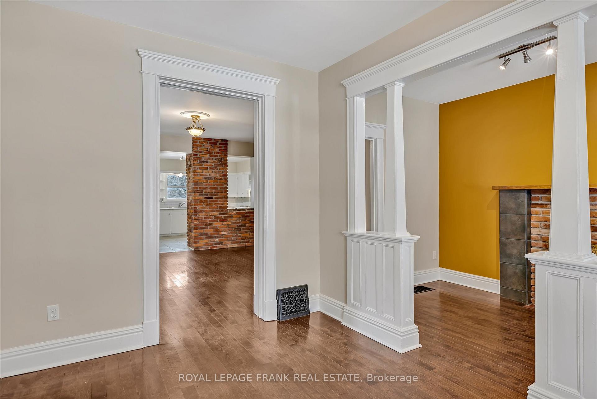 Photo 8 of 723 Bethune Street, Peterborough, Northcrest Ward 5 — HOMEH