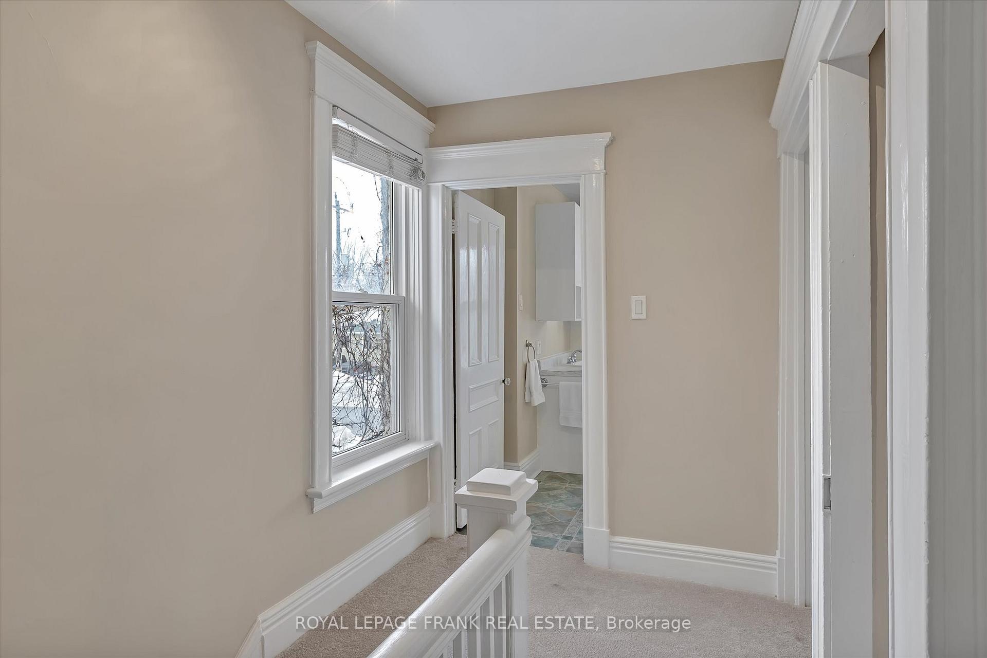 Photo 21 of 723 Bethune Street, Peterborough, Northcrest Ward 5 — HOMEH