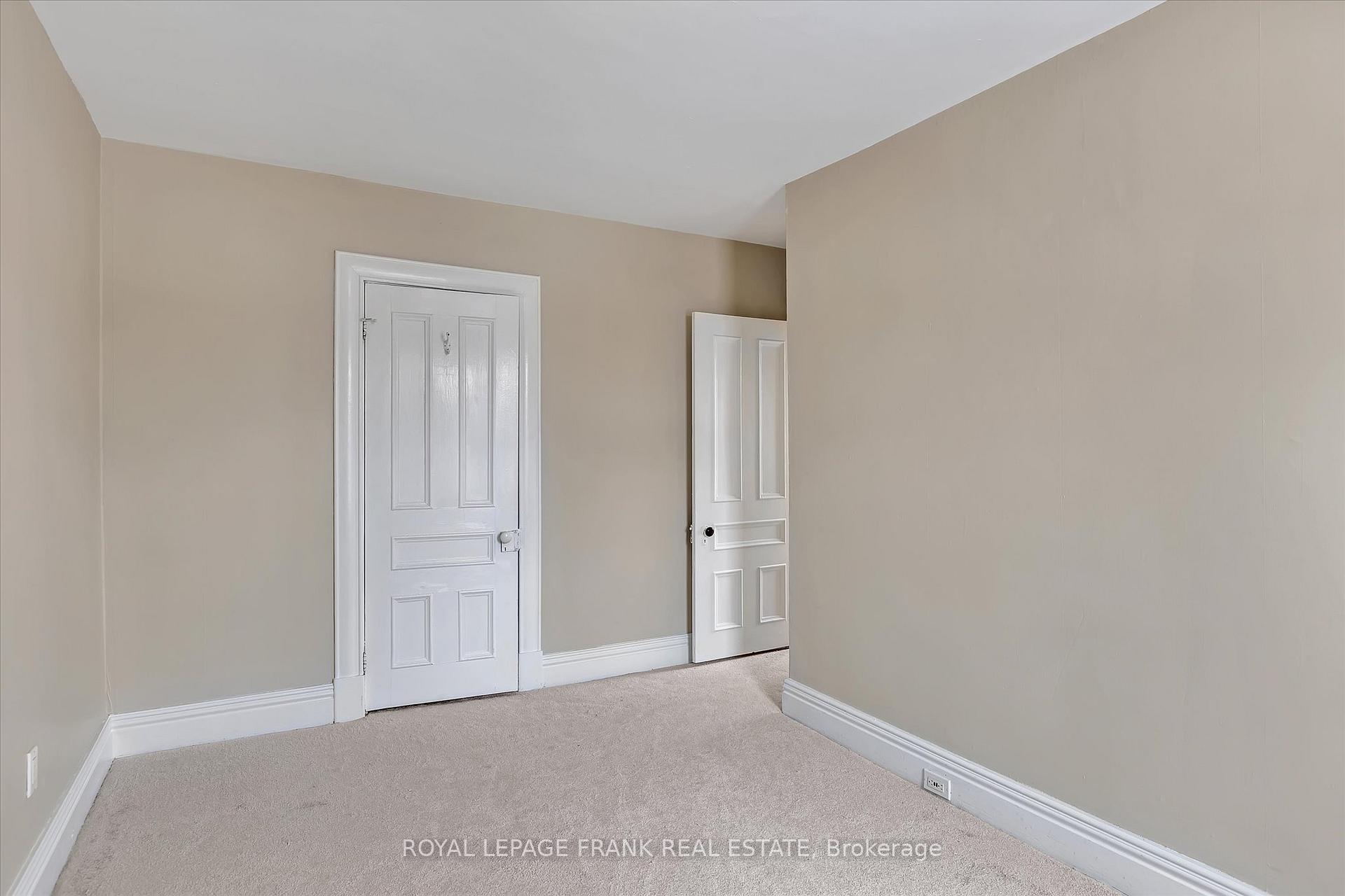 Photo 27 of 723 Bethune Street, Peterborough, Northcrest Ward 5 — HOMEH