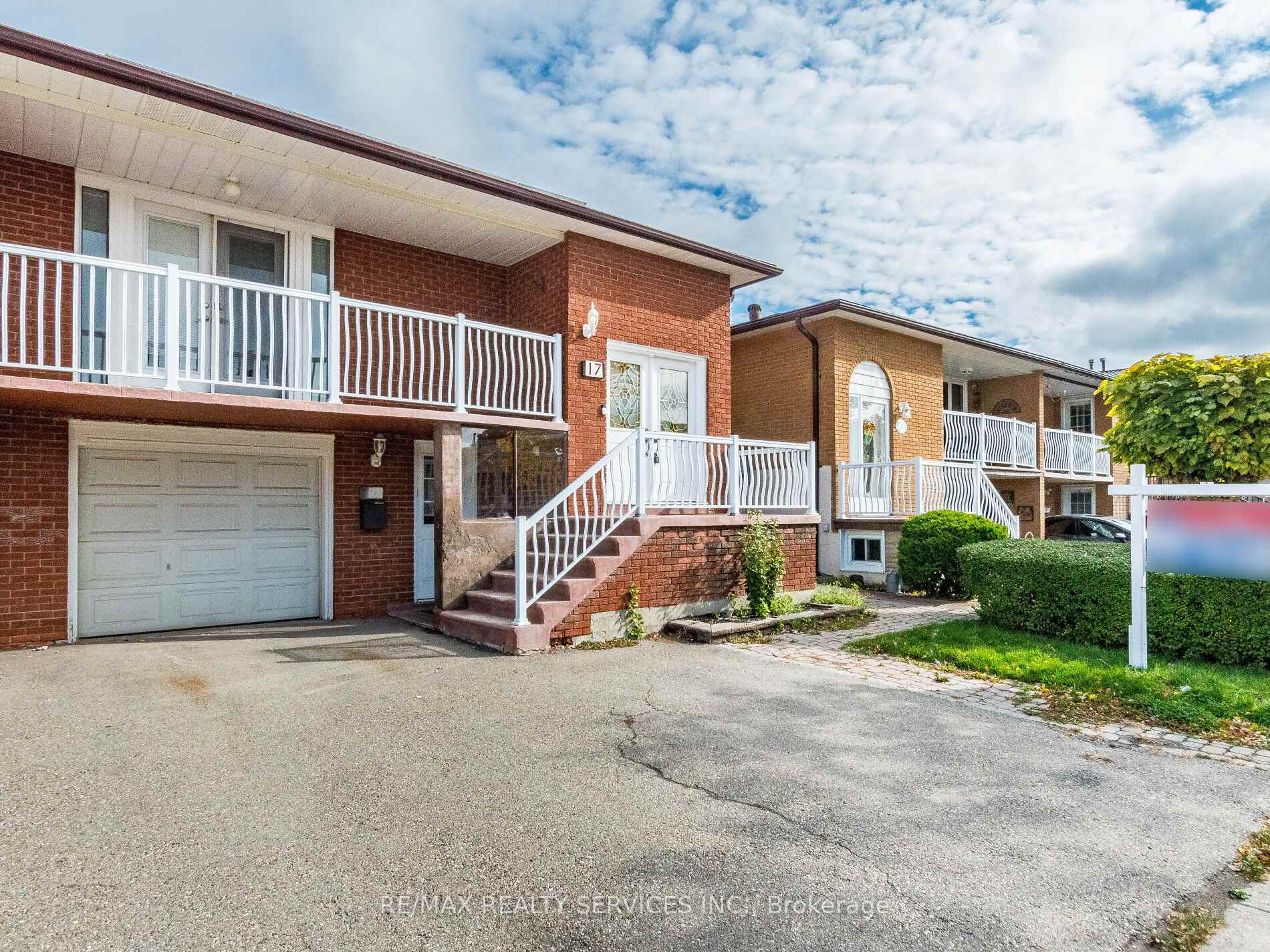 Photo 4 of 17 Fallway Road, Brampton, Madoc — HOMEH