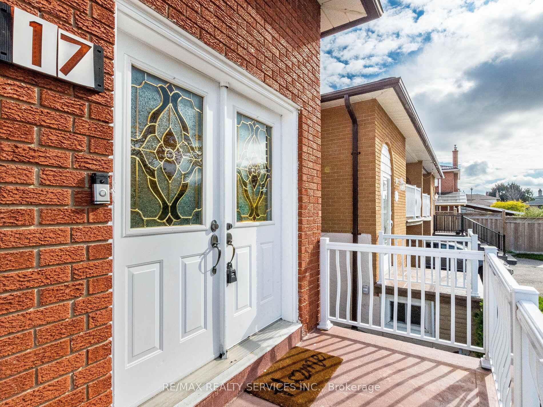 Photo 3 of 17 Fallway Road, Brampton, Madoc — HOMEH
