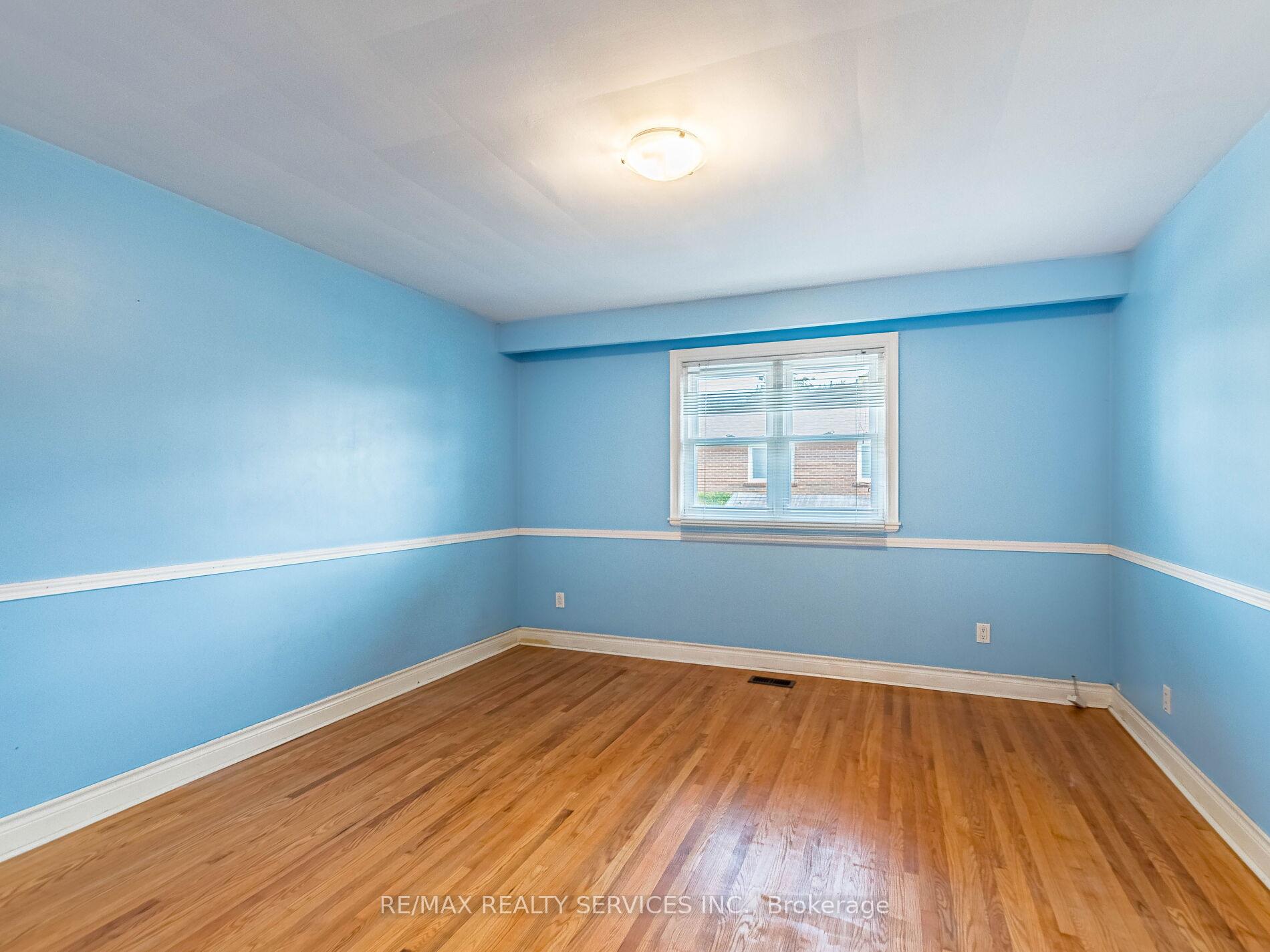 Photo 31 of 17 Fallway Road, Brampton, Madoc — HOMEH