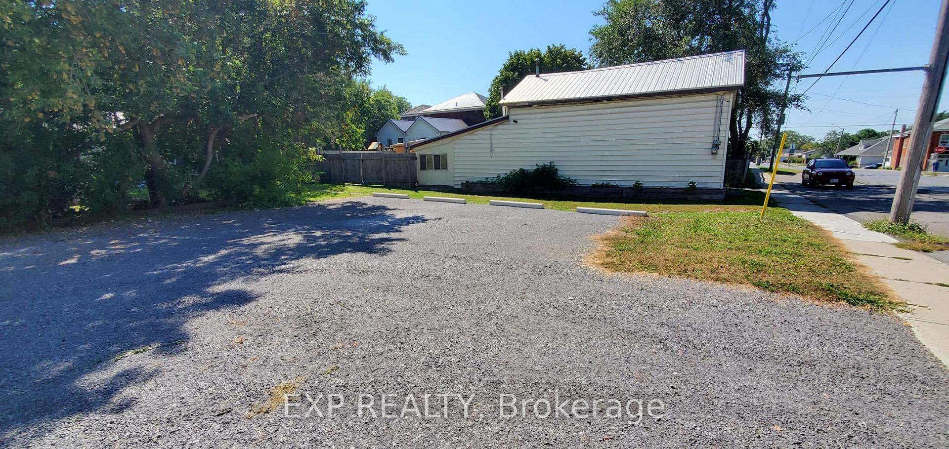 Photo 14 of Unit Unit B, 63 Emily Street, Belleville, Belleville Ward — HOMEH
