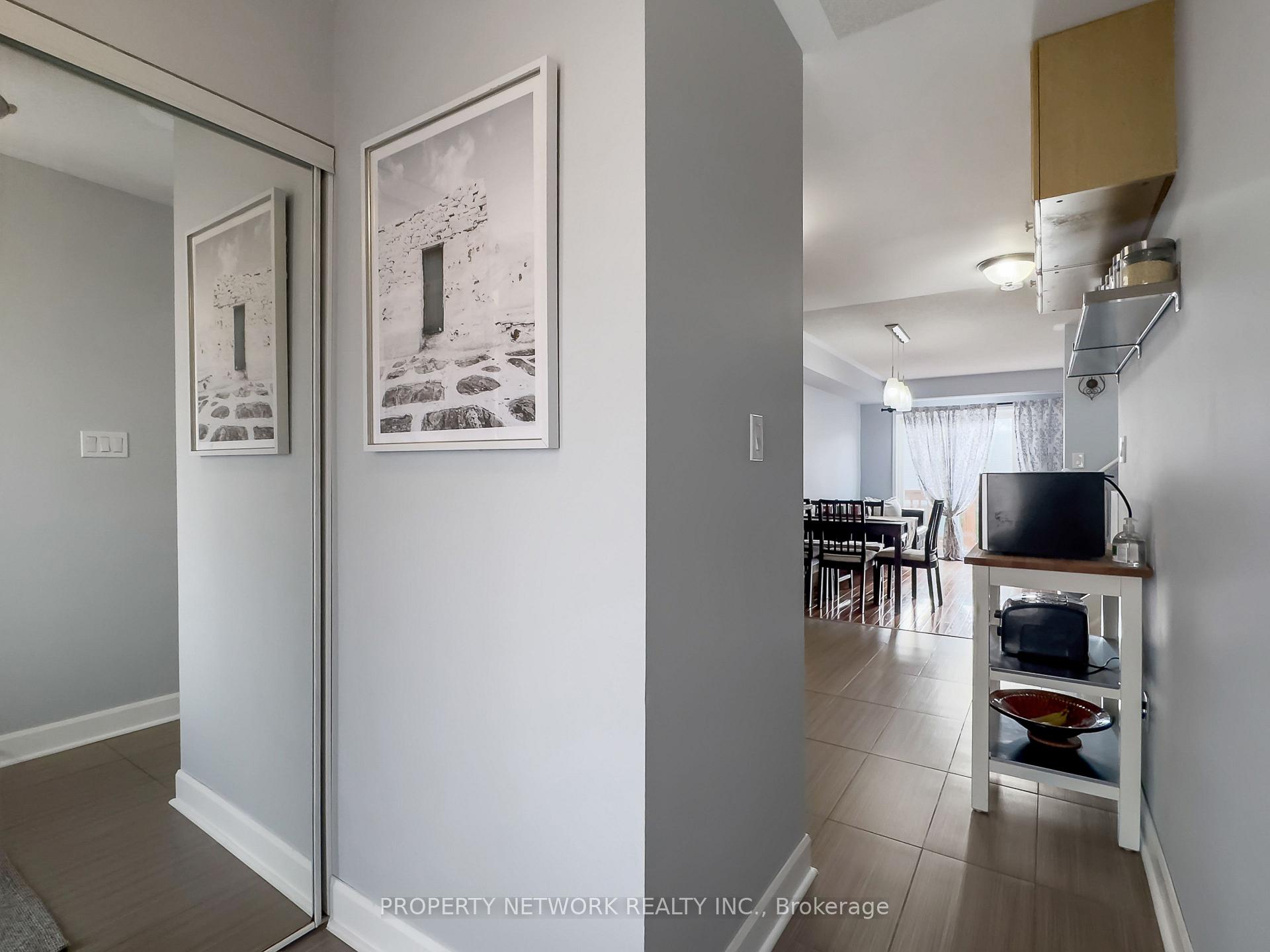 Photo 4 of 49 Lodgeway Drive, Vaughan, Rural Vaughan — HOMEH