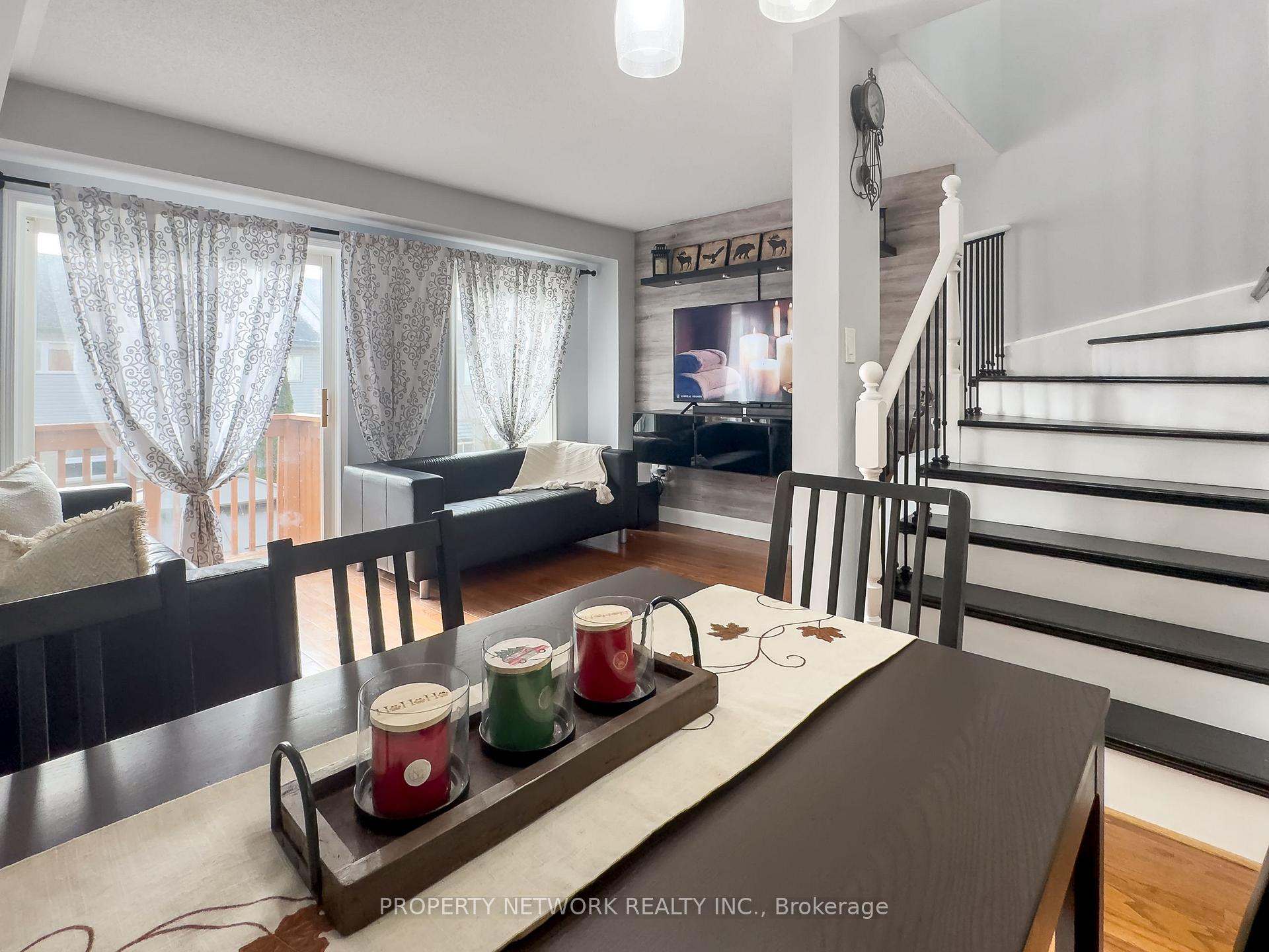 Photo 11 of 49 Lodgeway Drive, Vaughan, Rural Vaughan — HOMEH