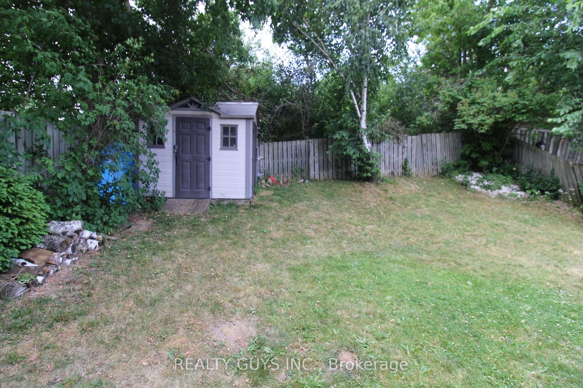Photo 6 of 376 Southpark Drive, Peterborough, Ashburnham Ward 4 — HOMEH
