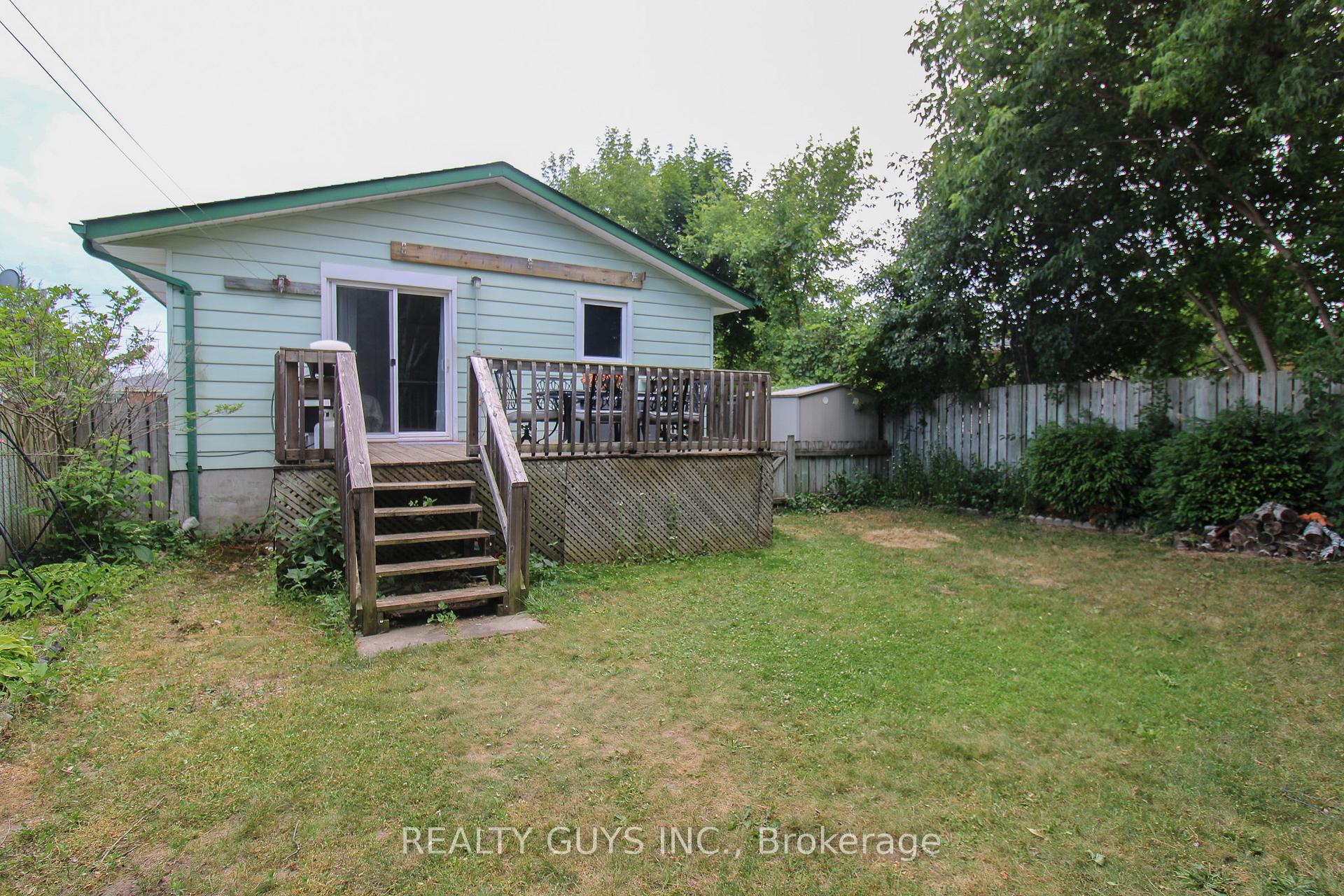 Photo 8 of 376 Southpark Drive, Peterborough, Ashburnham Ward 4 — HOMEH