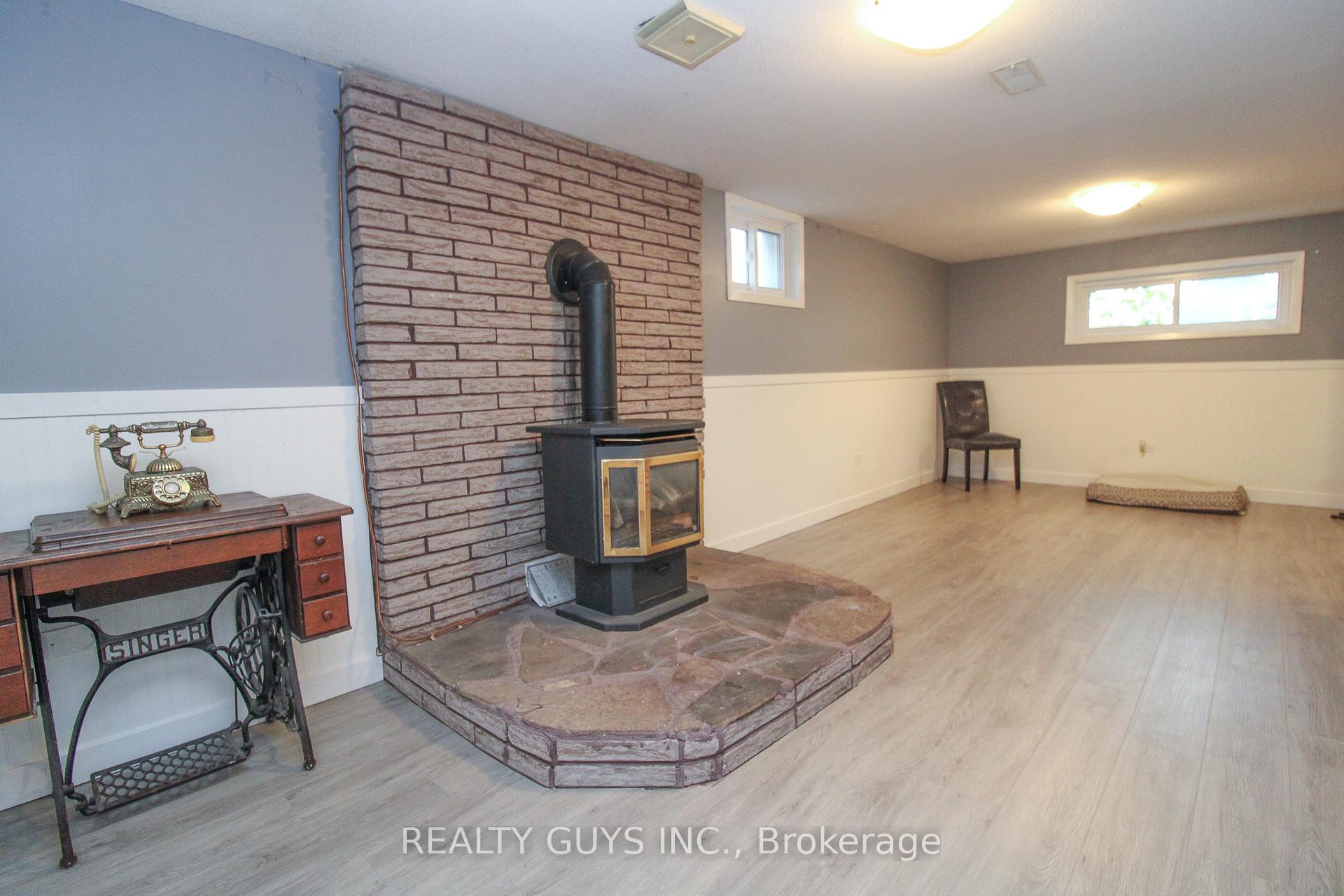 Photo 30 of 376 Southpark Drive, Peterborough, Ashburnham Ward 4 — HOMEH