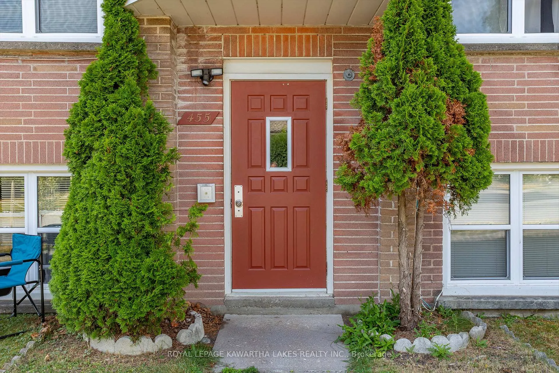 Photo 4 of 455 Cordach Crescent, Peterborough, Town Ward 3 — HOMEH