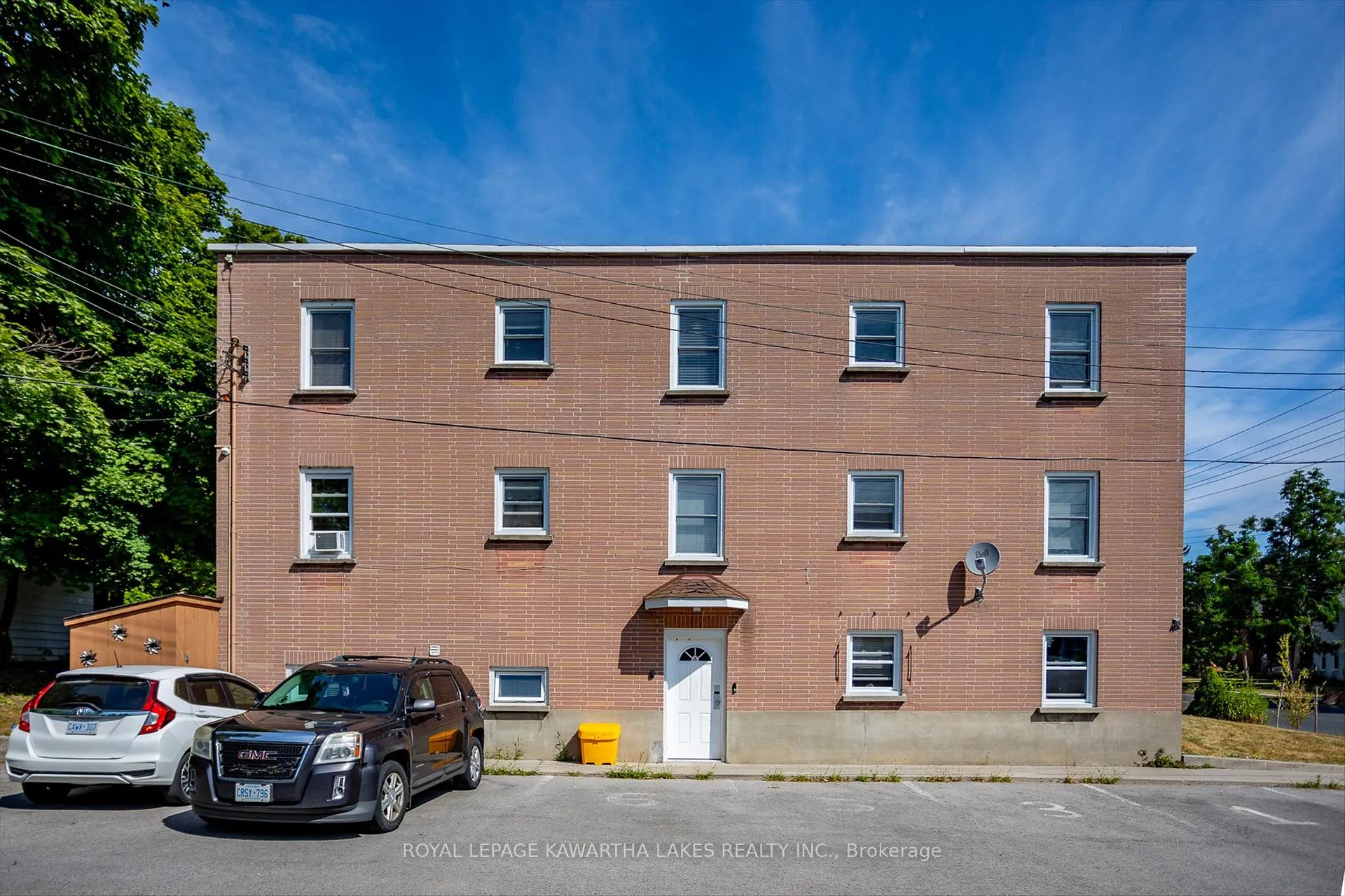 Photo 5 of 455 Cordach Crescent, Peterborough, Town Ward 3 — HOMEH