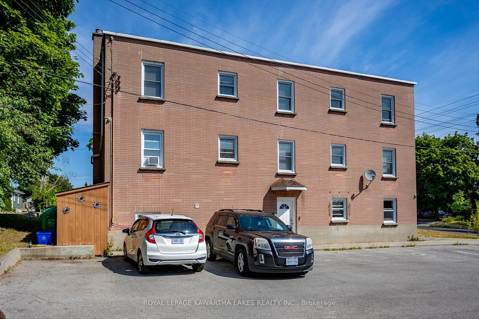 Photo 6 of 455 Cordach Crescent, Peterborough, Town Ward 3 — HOMEH