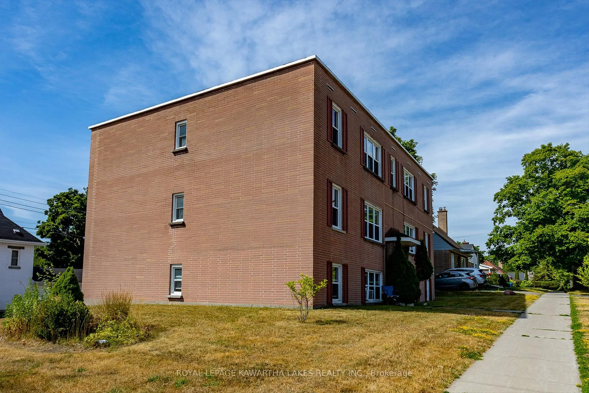 Photo 8 of 455 Cordach Crescent, Peterborough, Town Ward 3 — HOMEH