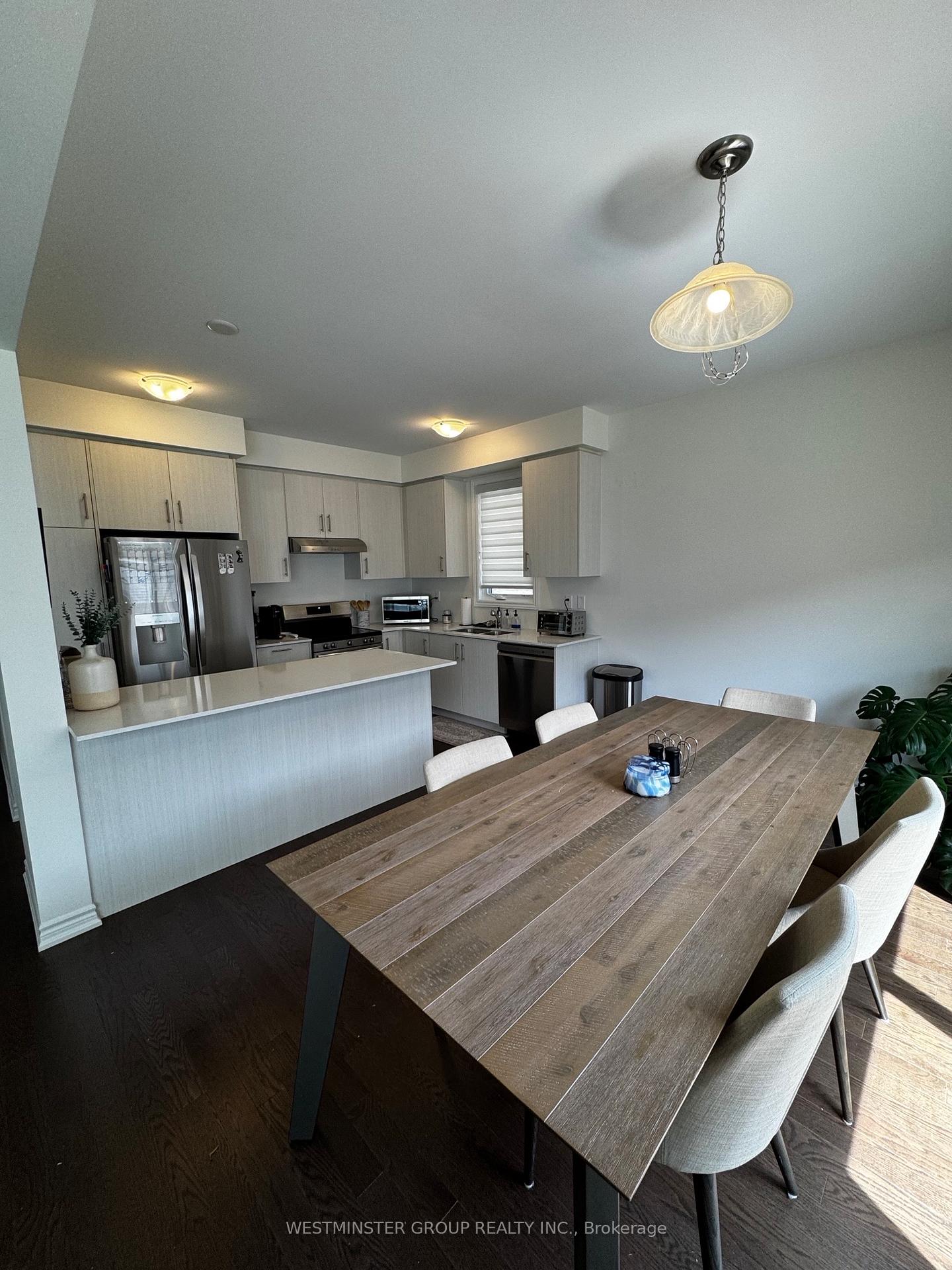Photo 10 of 18 Gemini Drive, Barrie, Rural Barrie Southeast — HOMEH
